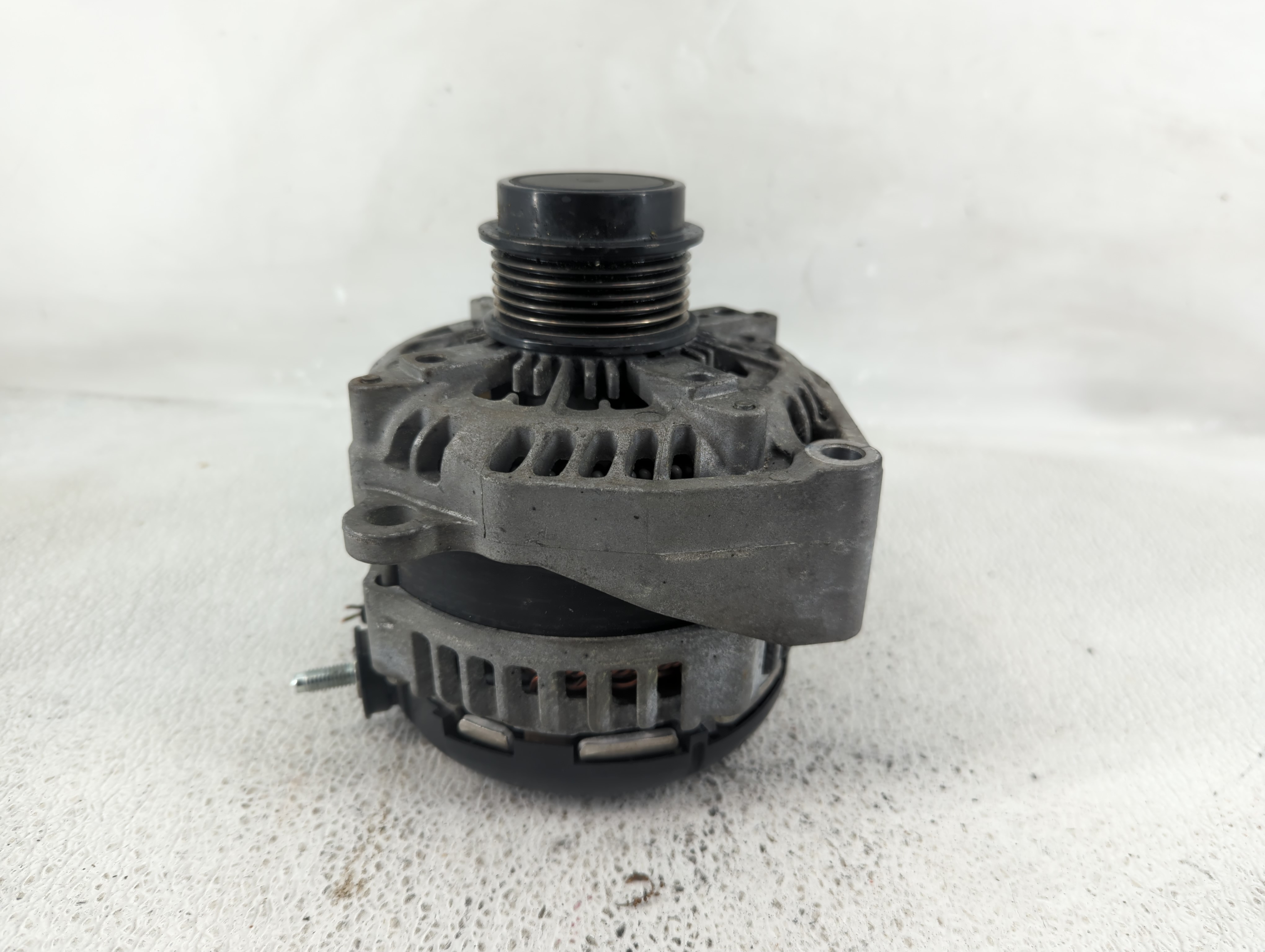 2015-2017 Gmc Yukon Alternator Generator Charging Assembly Engine Oem 1222954 - Oemusedautoparts1.com