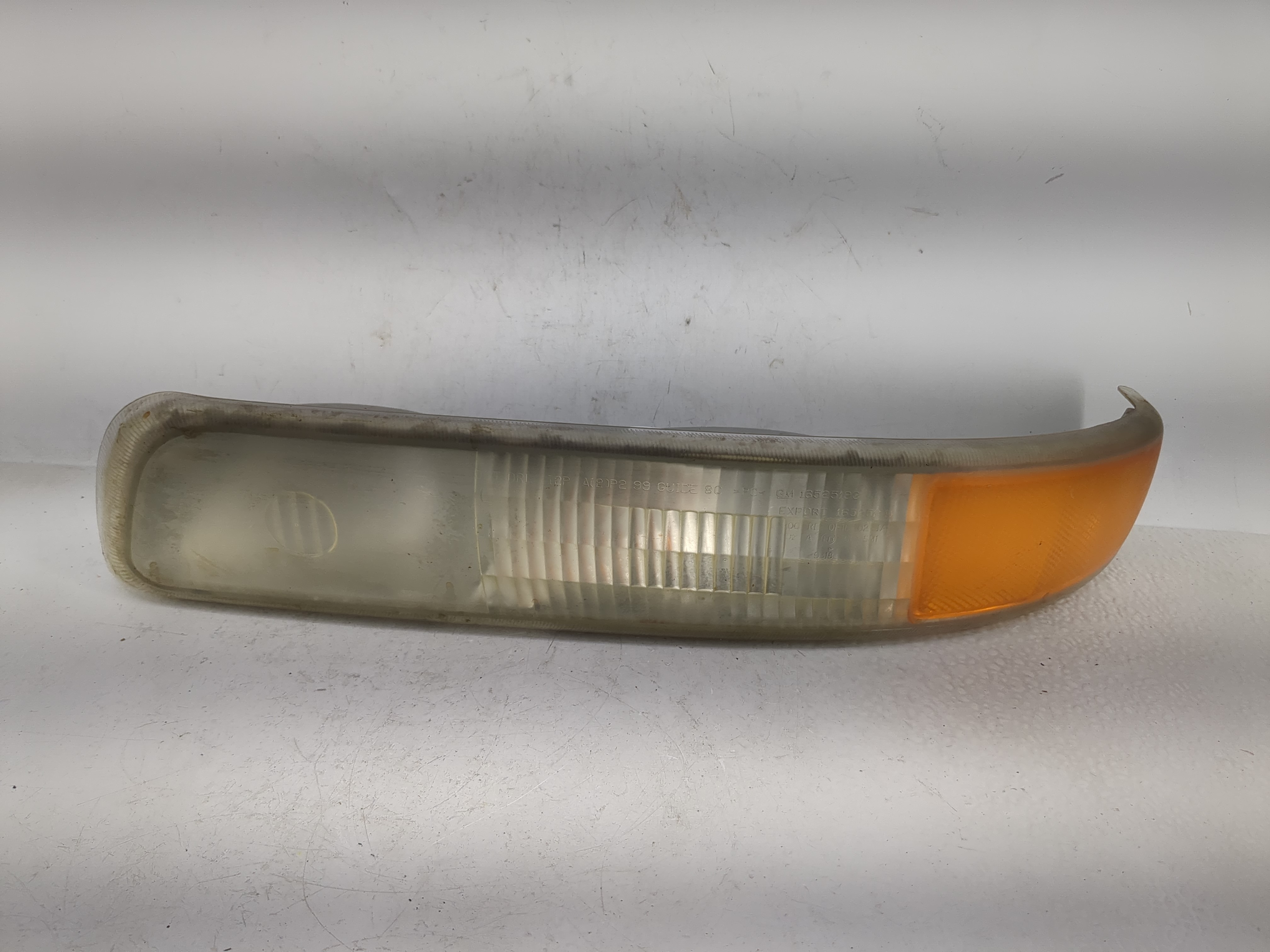 2000-2006 Chevrolet Tahoe Driver Left Oem Front Light Lamp 1222964 - Oemusedautoparts1.com