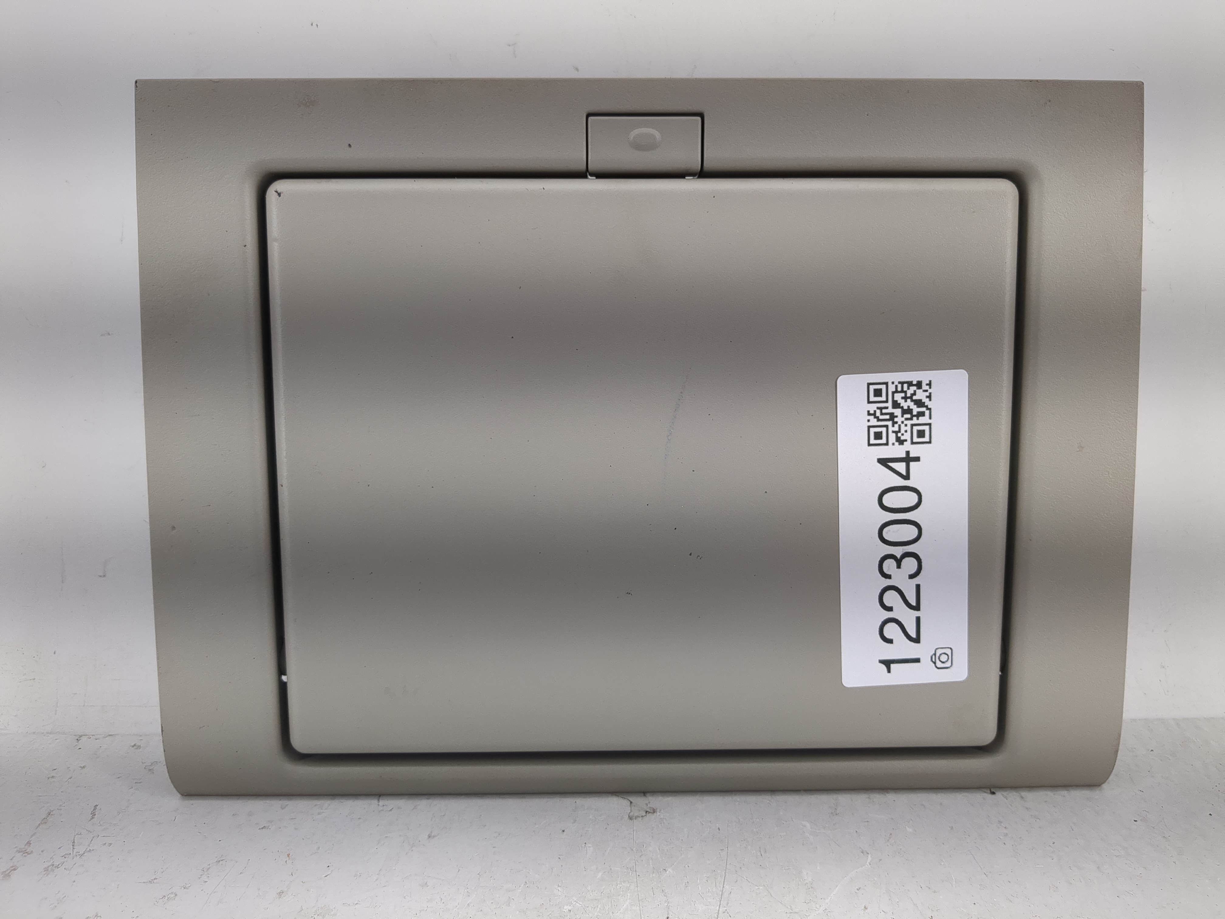 2007-2014 Chevrolet Suburban 1500 Information Display Screen 1223004 - Oemusedautoparts1.com