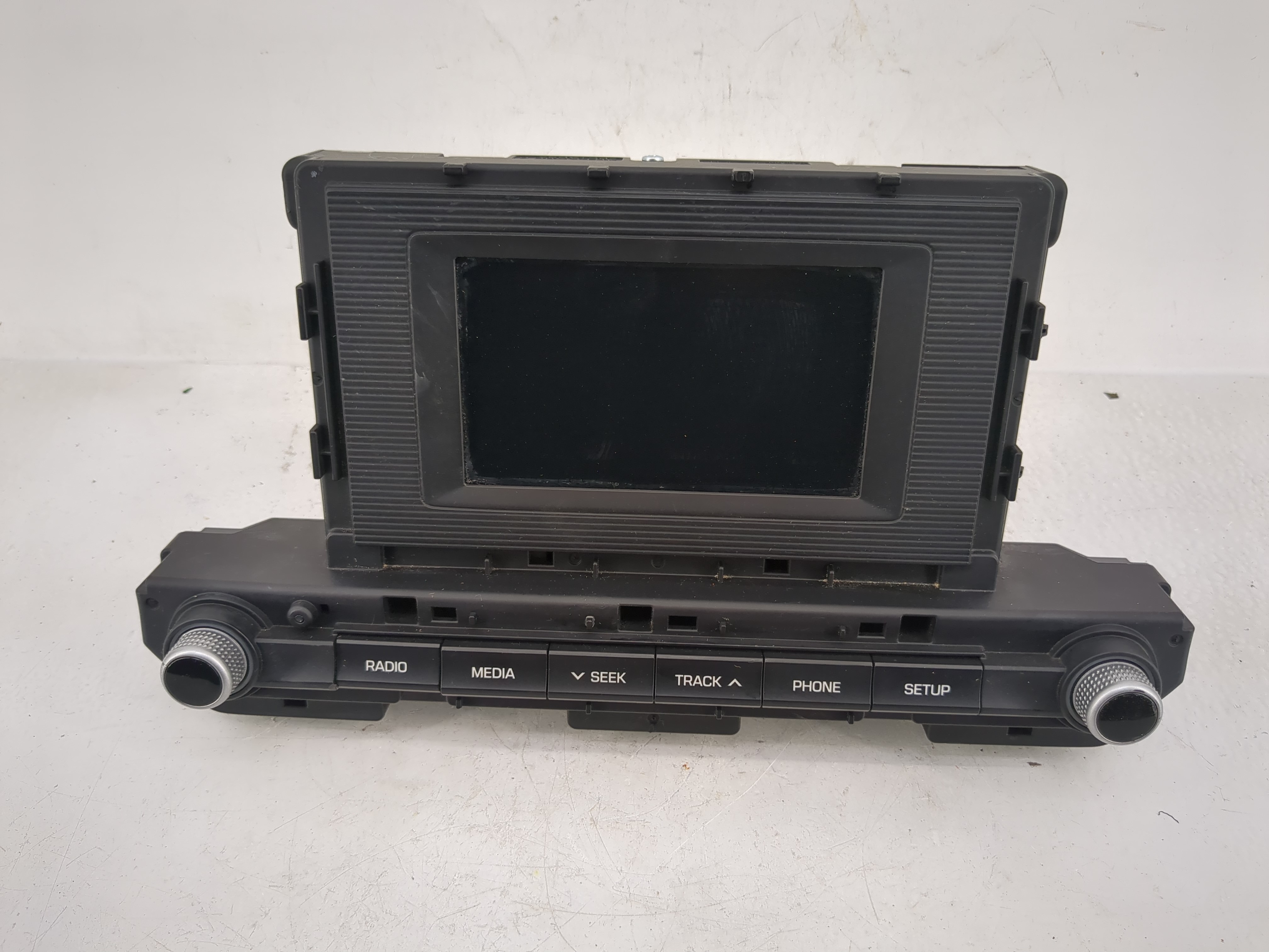 2019-2020 Hyundai Elantra Am Fm Cd Player Radio Receiver 1223119 - Oemusedautoparts1.com