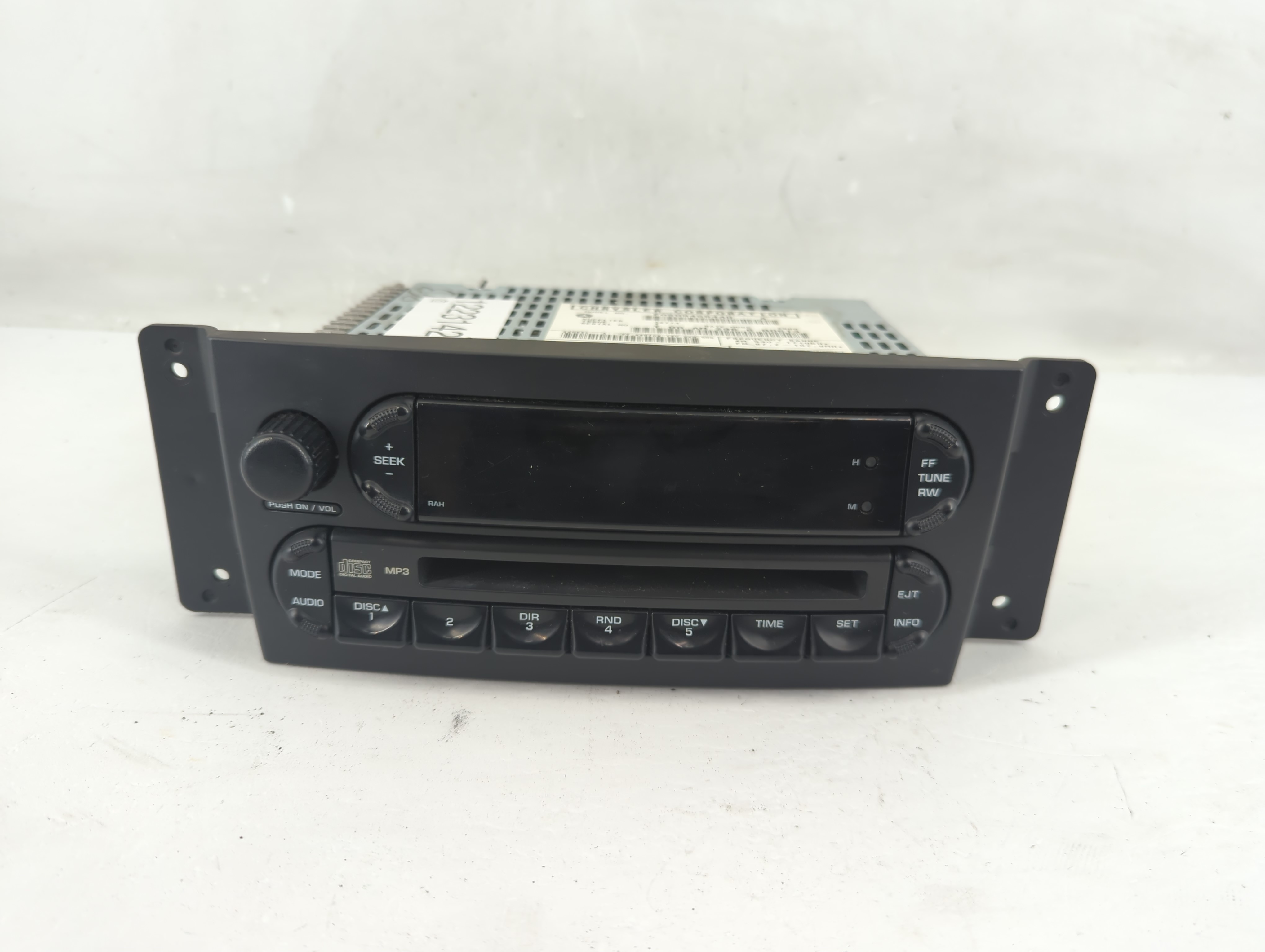 2004-2008 Chrysler Pacifica Am Fm Cd Player Radio Receiver 1223142 - Oemusedautoparts1.com