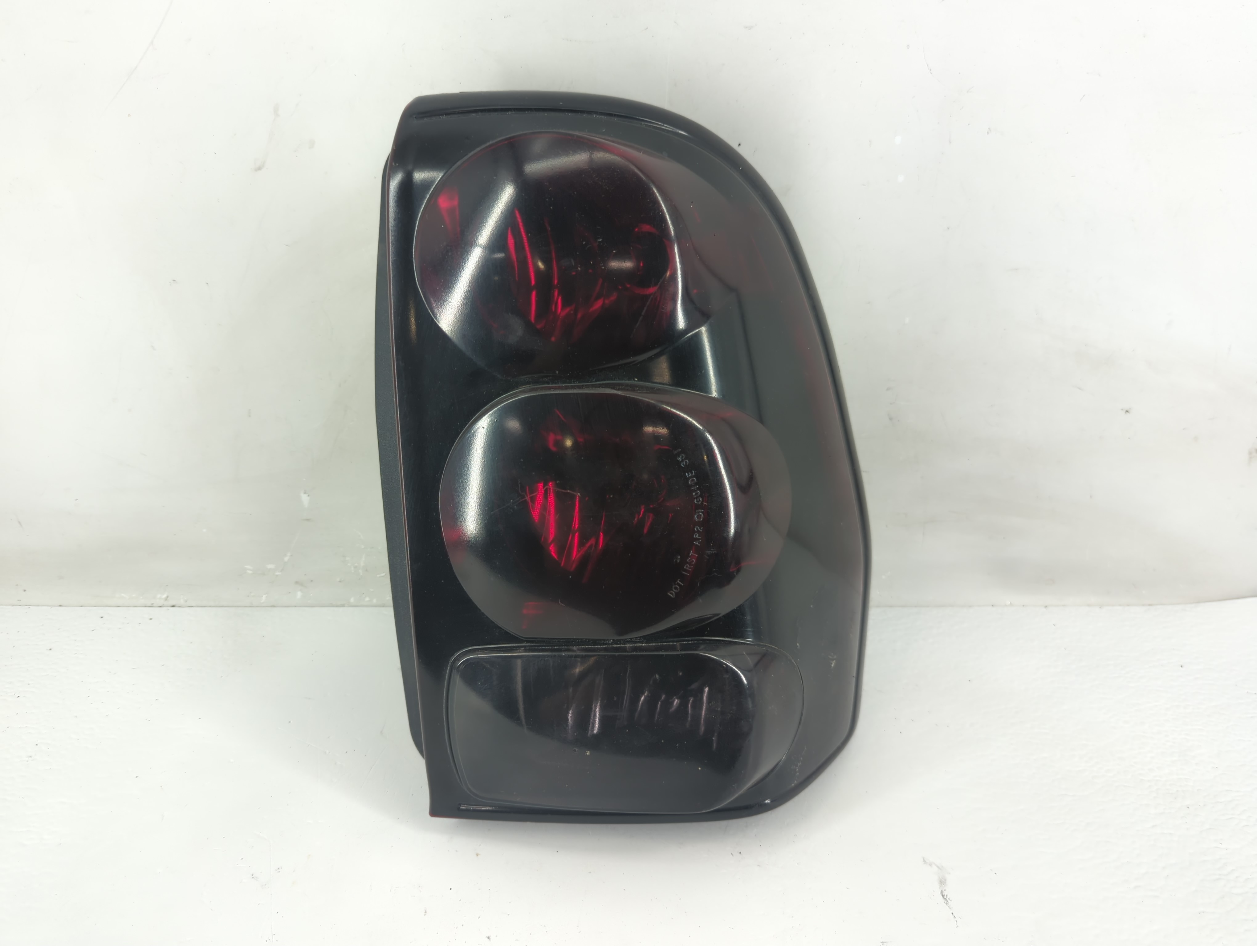 2002 Chevrolet Trailblazer Passenger Right Side Tail Light Taillight Oem 1223164 - Oemusedautoparts1.com