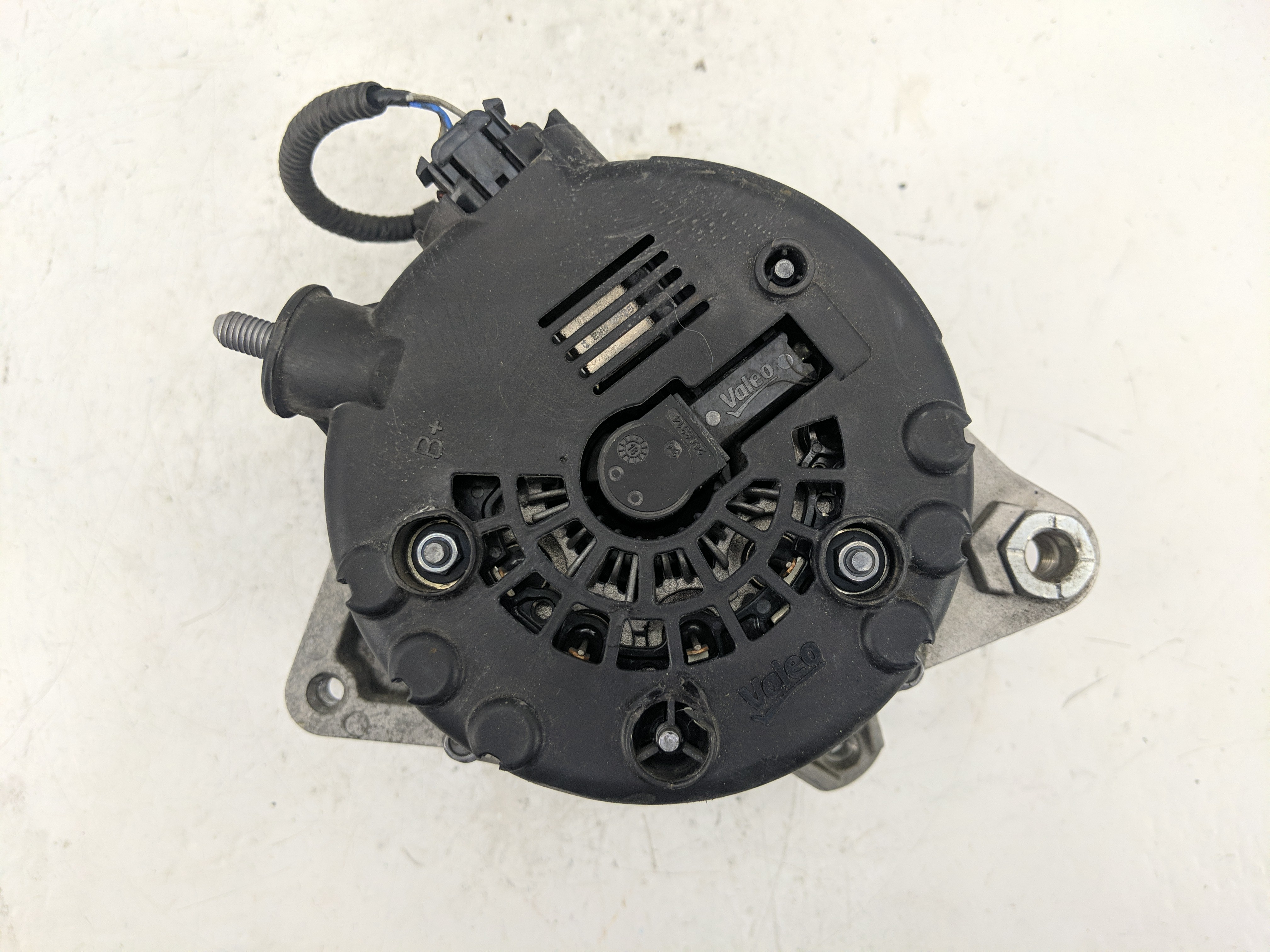 Picture of 2018-2021 Hyundai Kona Alternator Generator Charging Assembly Engine Oem 1223180