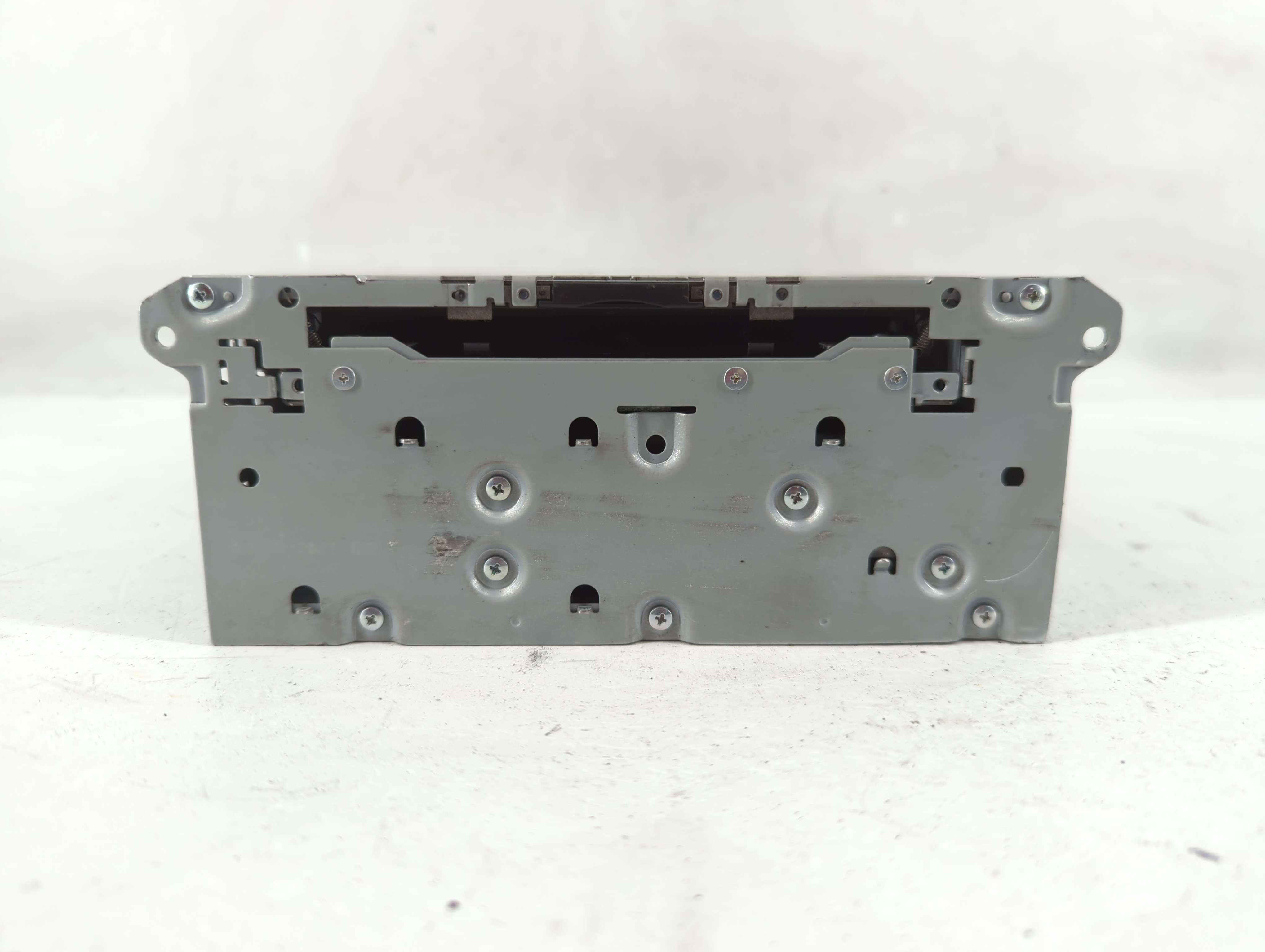 2016-2018 Infiniti Q50 Am Fm Cd Player Radio Receiver 1223201 - Oemusedautoparts1.com