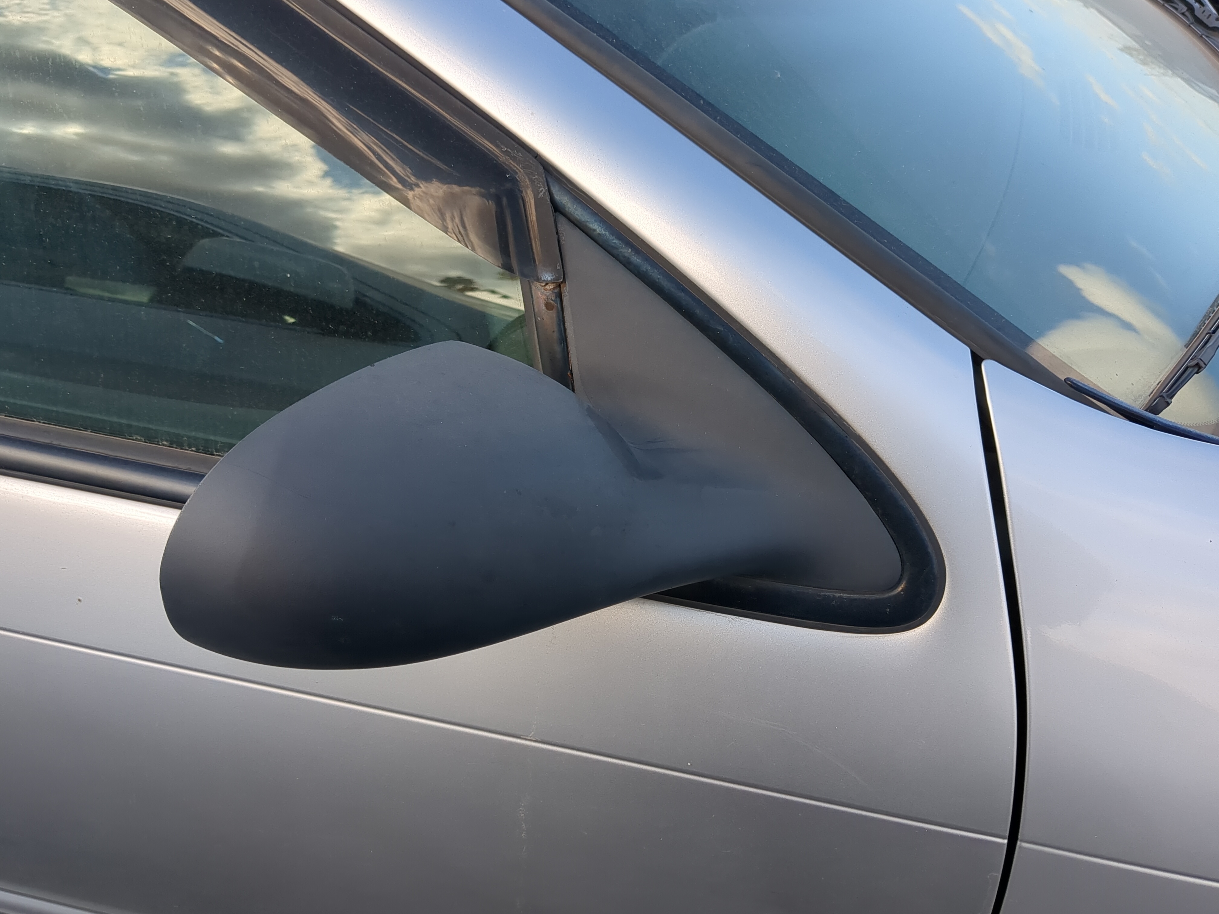 1998-2004 Chrysler Concorde Passenger Right Side View Power Door Mirror 1223248 - Oemusedautoparts1.com