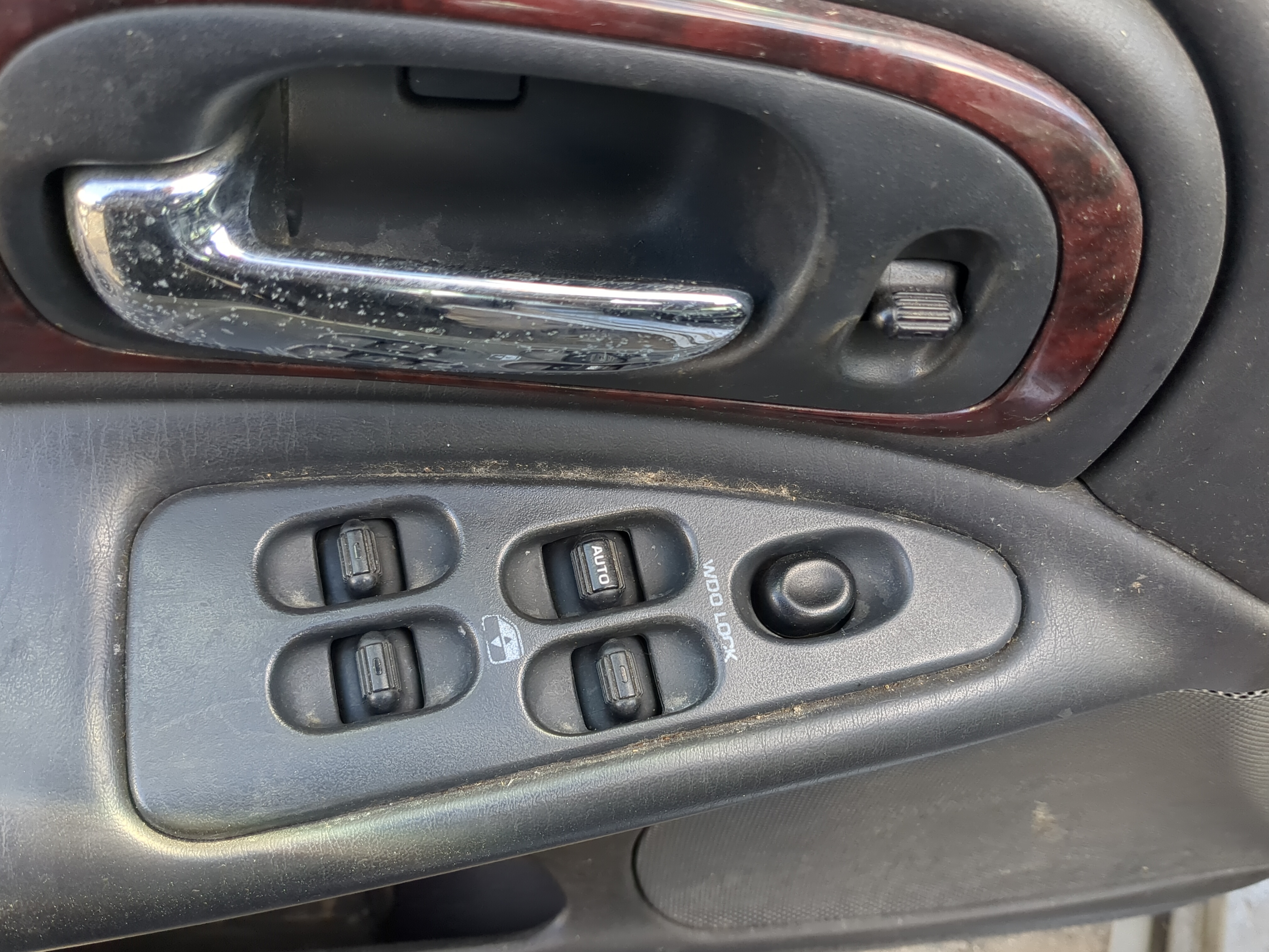 2001-2004 Chrysler Concorde Driver Left Door Master Power Window Switch 1223257 - Oemusedautoparts1.com