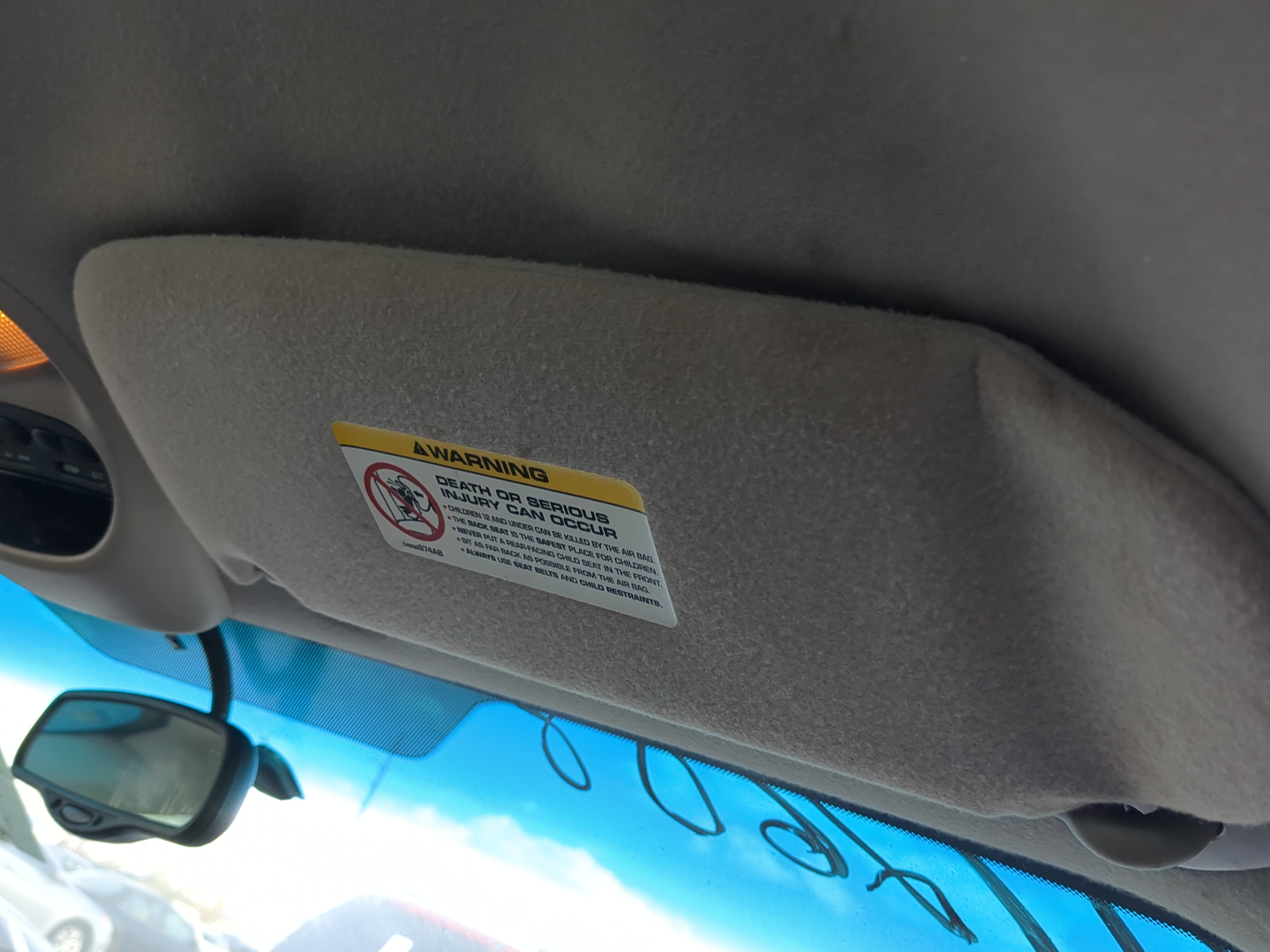 2000-2004 Chrysler Concorde Passenger Sun Visor Mirror Right Sunvisor 1223280 - Oemusedautoparts1.com