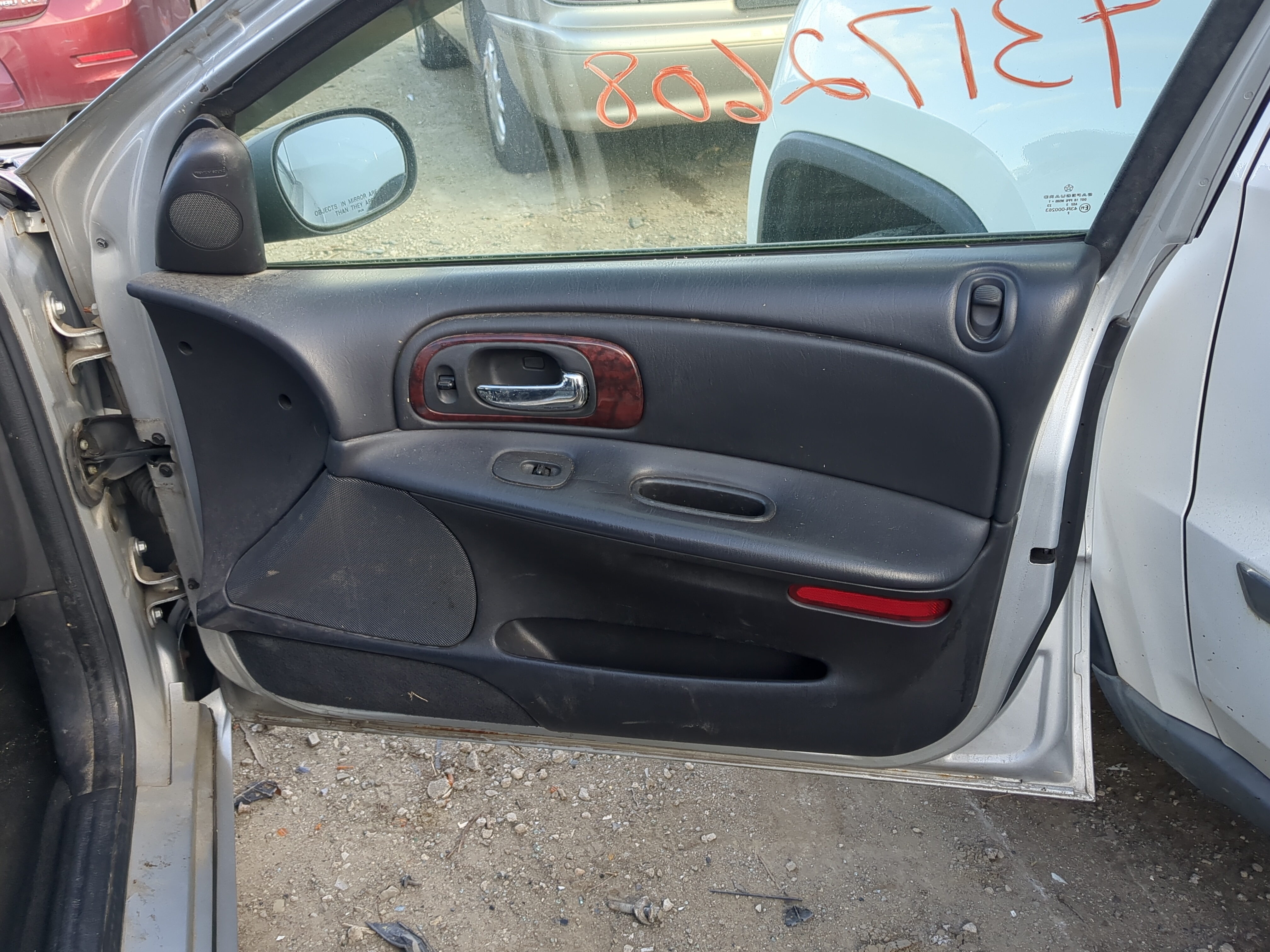 2004 Chrysler Concorde Front Right Passenger Interior Door Panel Trim 1223330 - Oemusedautoparts1.com