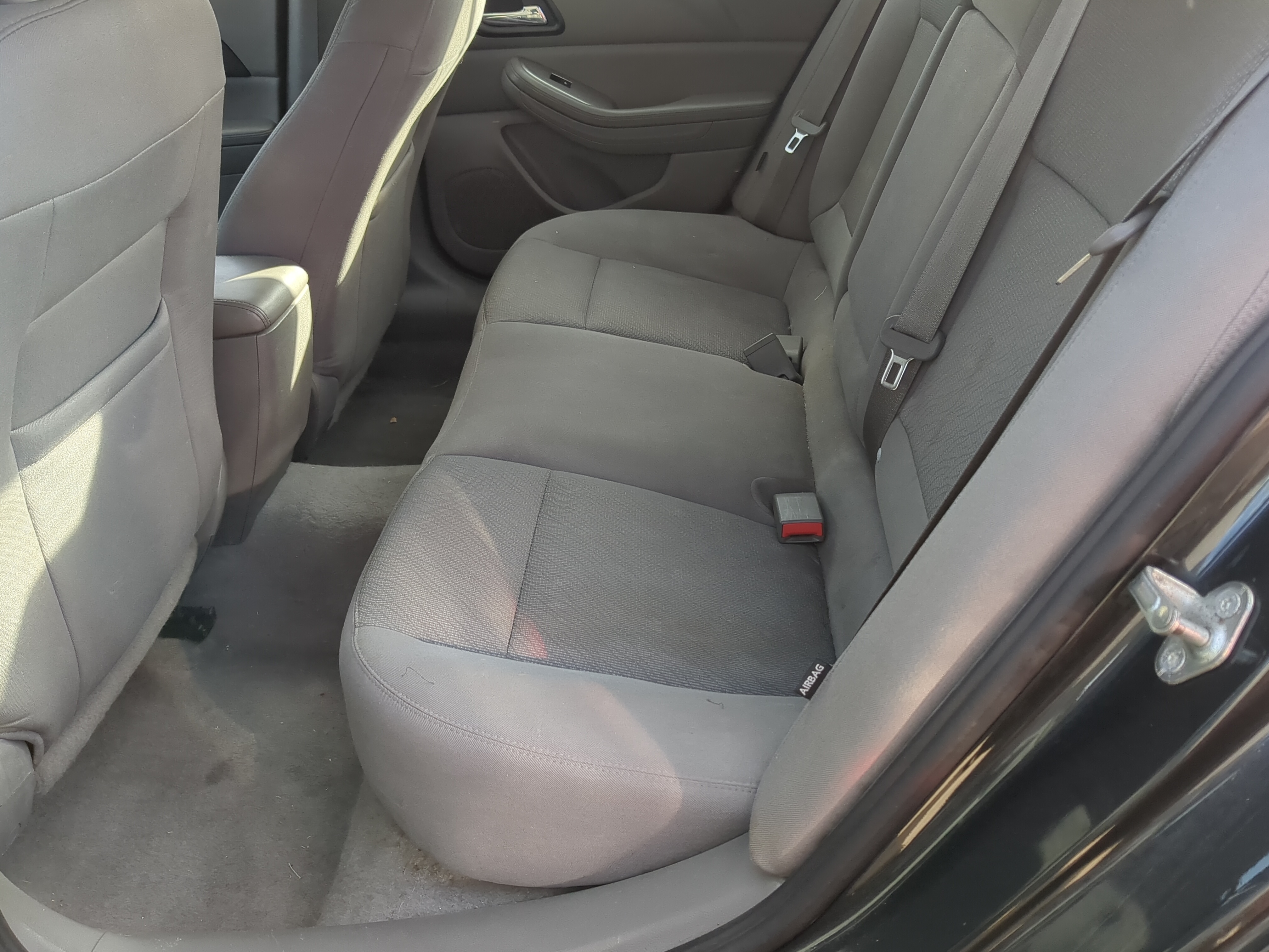 2016 Chevrolet Malibu Limited Rear Seat Oem 1223523 - Oemusedautoparts1.com