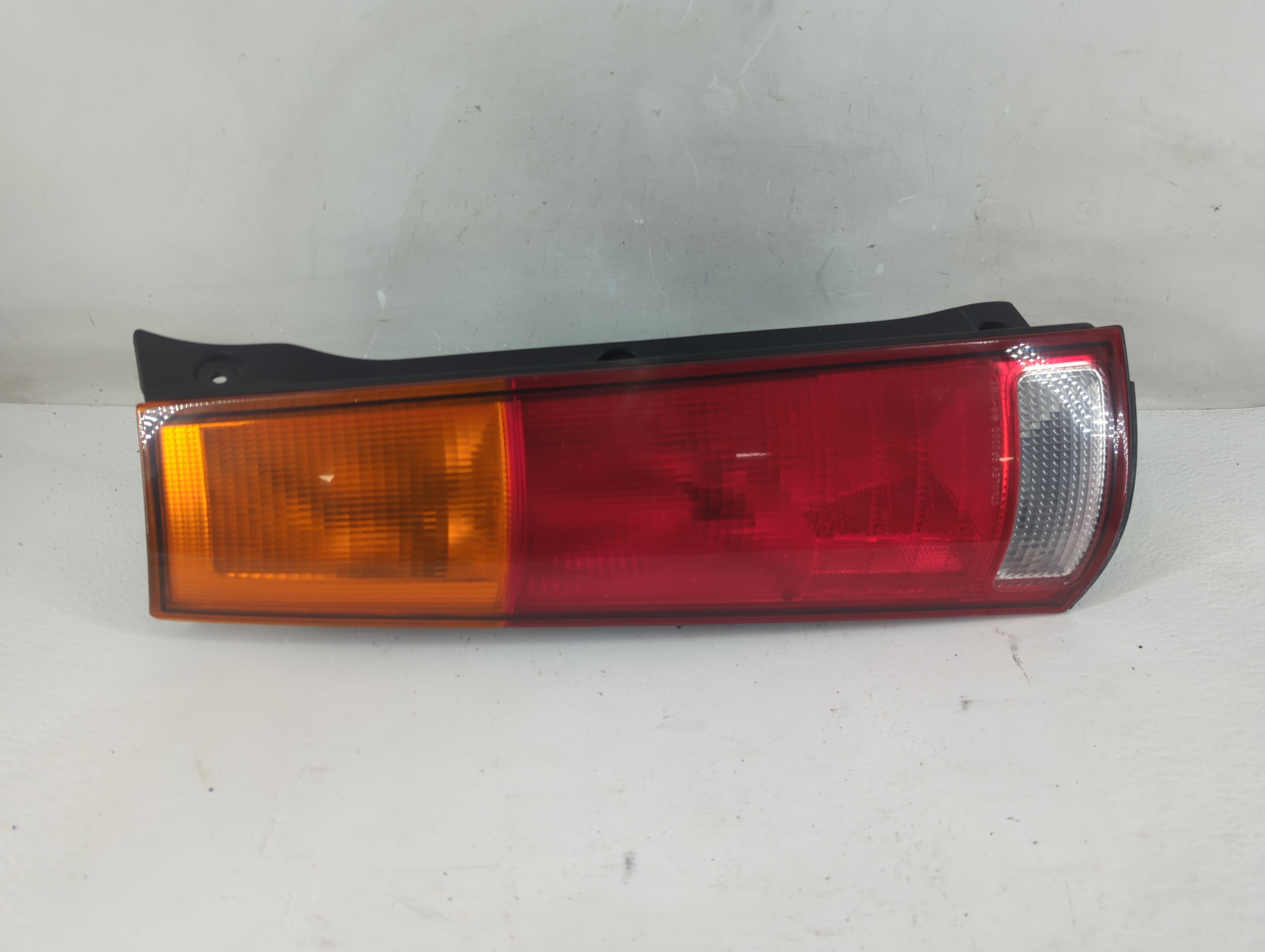 1997-2001 Honda Cr-v Driver Left Side Tail Light Taillight Oem 1223548 - Oemusedautoparts1.com