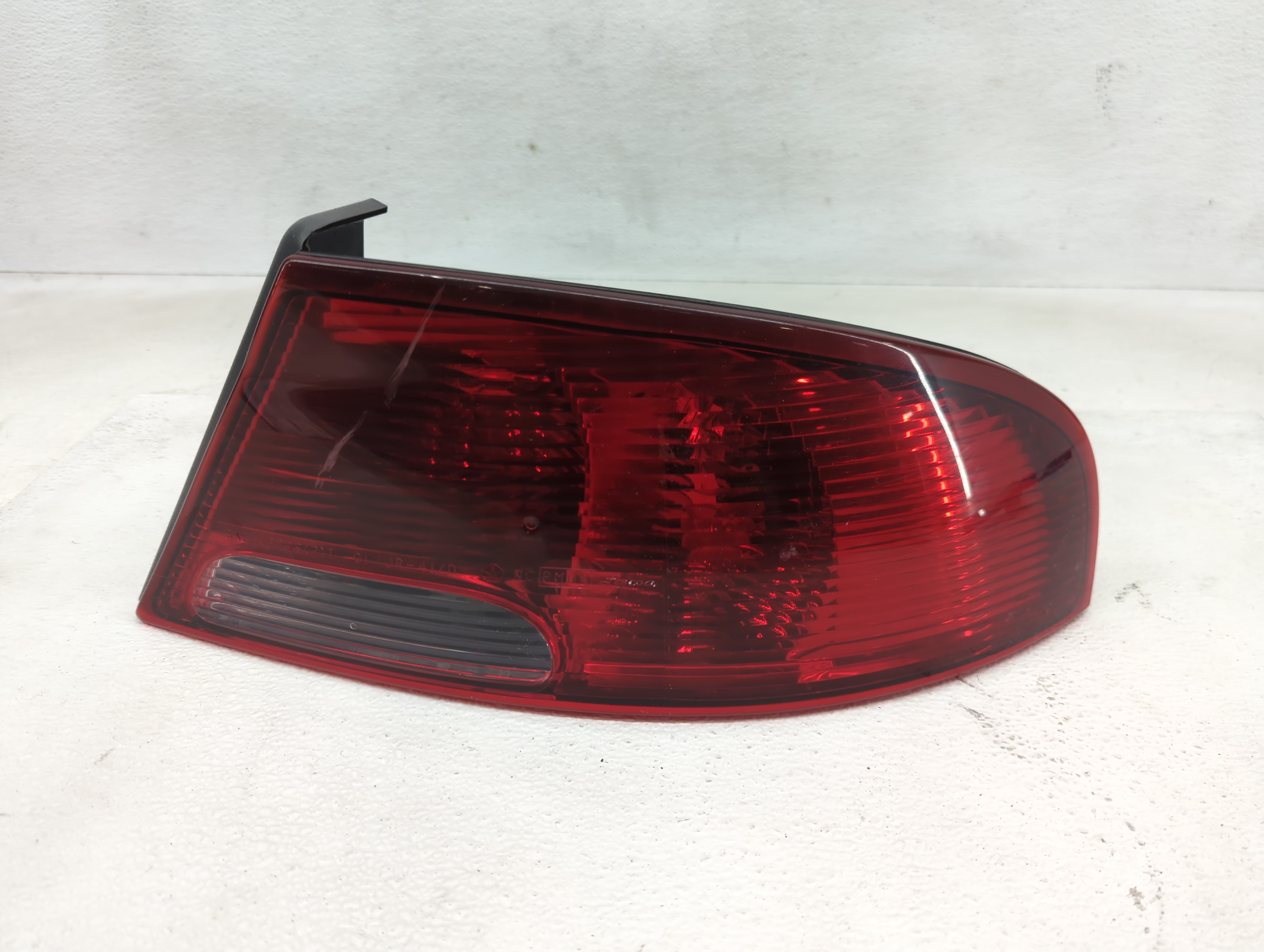 2001-2006 Dodge Stratus Passenger Right Side Tail Light Taillight Oem 1223557 - Oemusedautoparts1.com