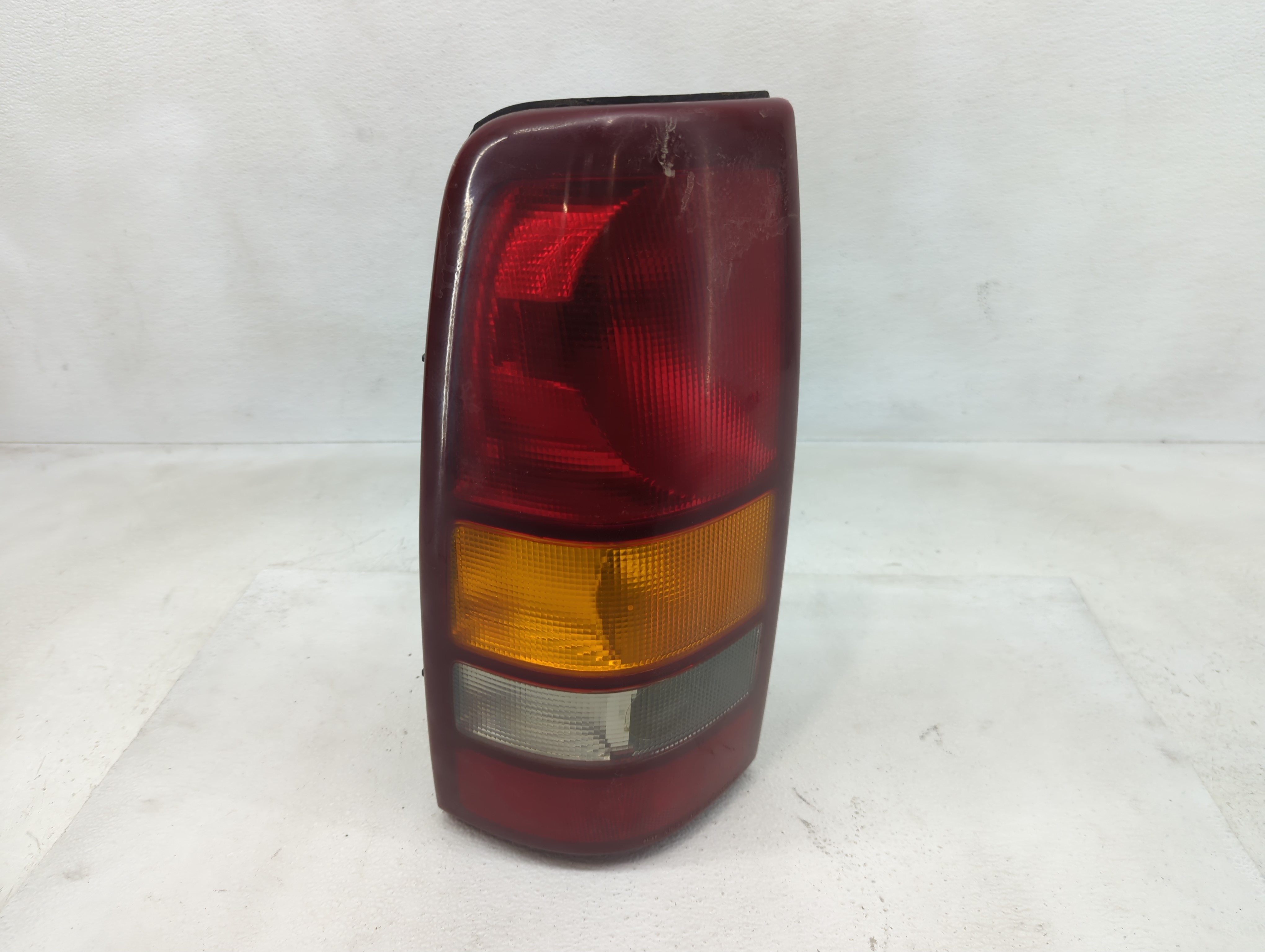 1999 Chevrolet Silverado 1500 Driver Left Side Tail Light Taillight Oem 1223608 - Oemusedautoparts1.com