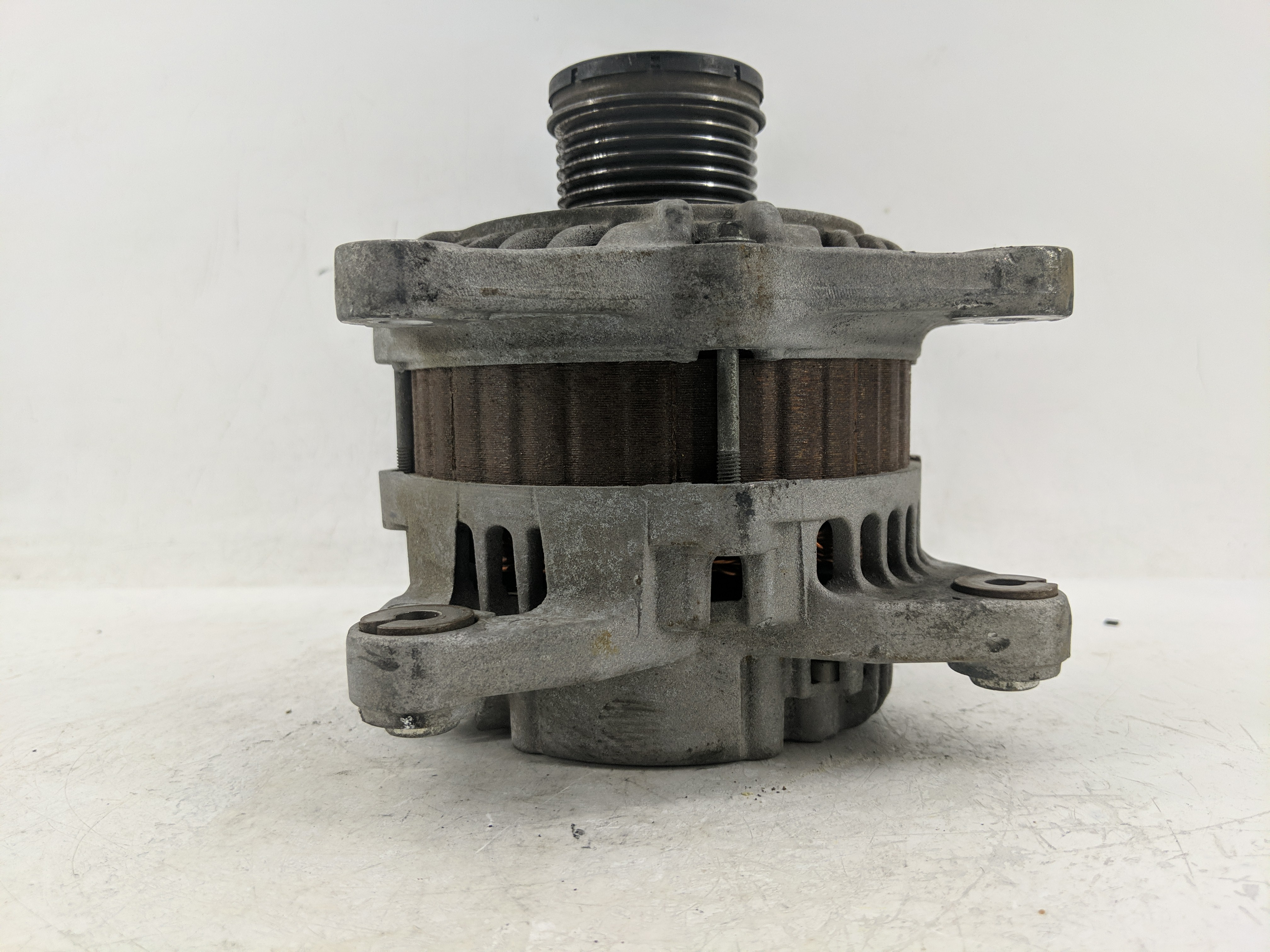 Picture of 2013 Nissan Altima Alternator Generator Charging Assembly Engine Oem 1223618