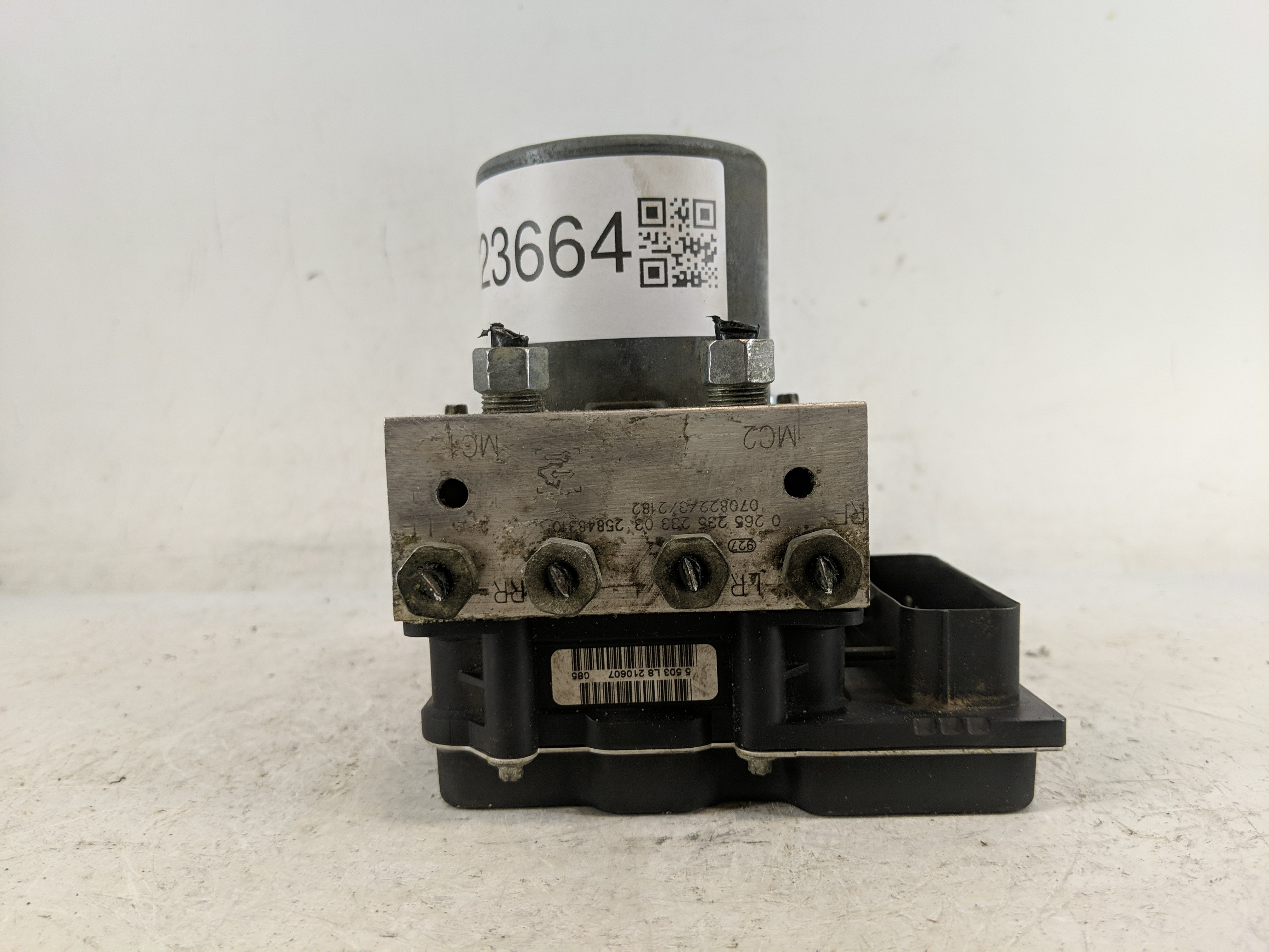 2008-2008 Buick Enclave Abs Pump Control Module 1223664 - Oemusedautoparts1.com