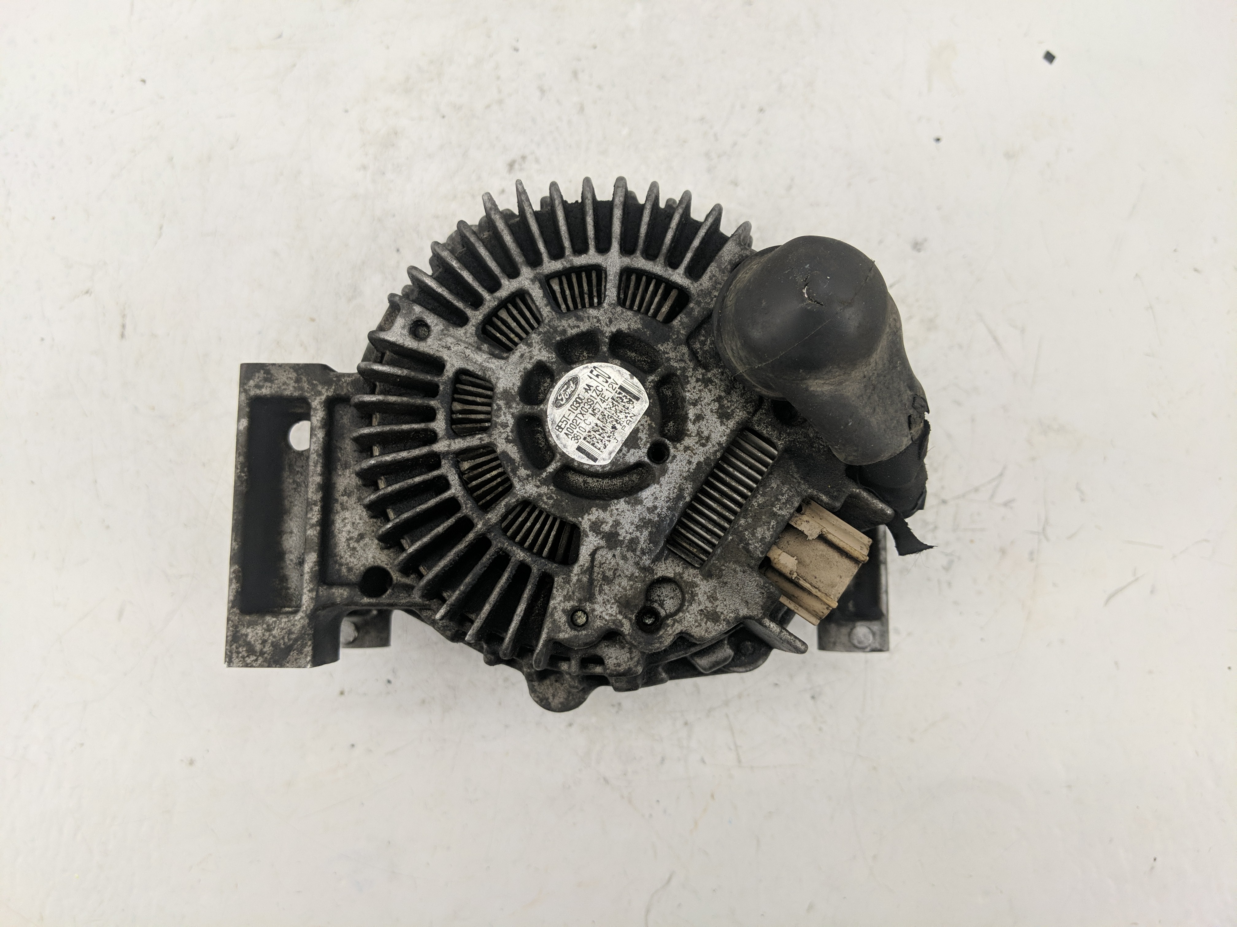 Picture of 2009-2012 Ford Escape Alternator Generator Charging Assembly Engine Oem 1223674
