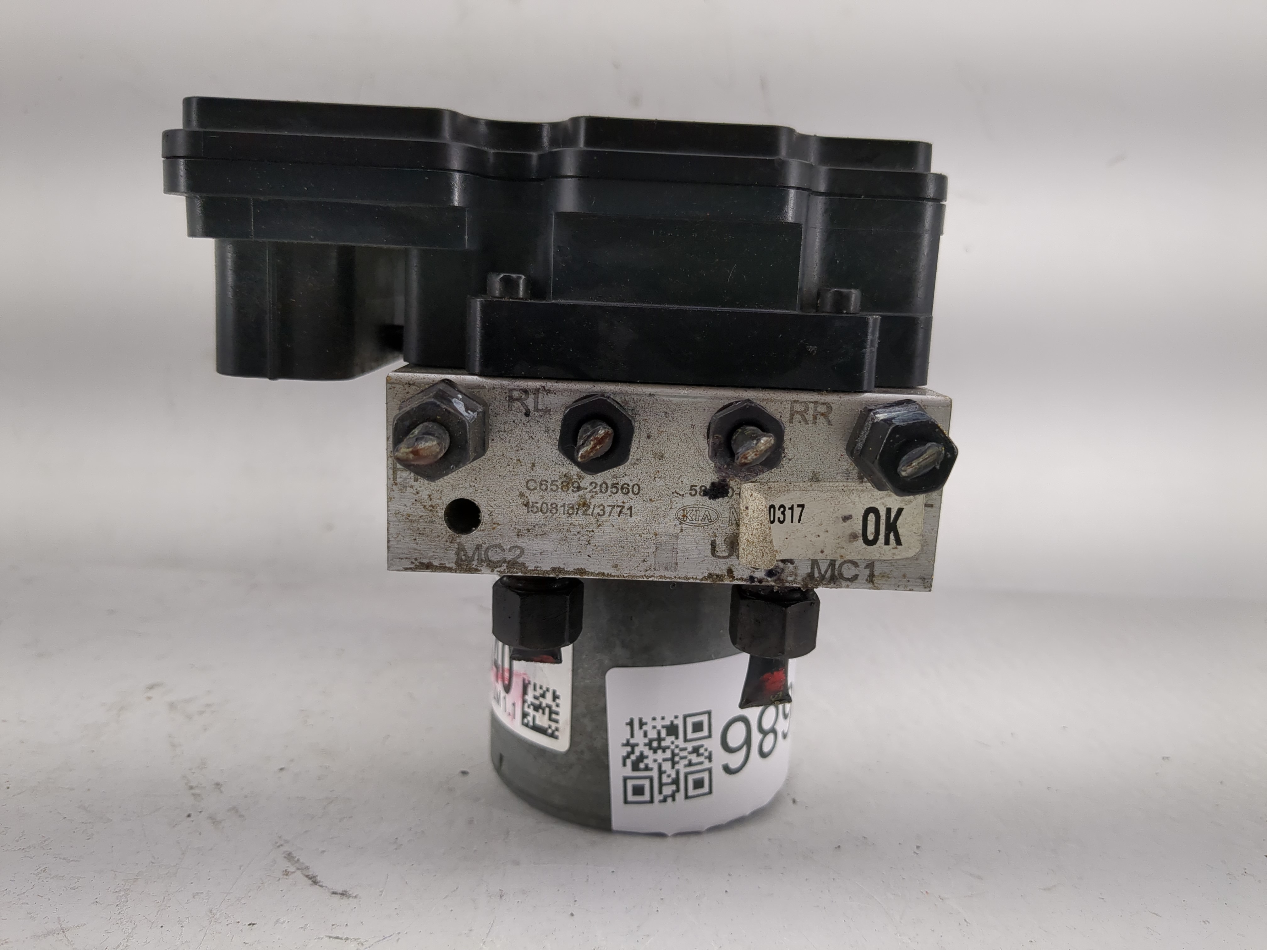 2016-2018 Kia Sorento Abs Pump Control Module 1223686 - Oemusedautoparts1.com