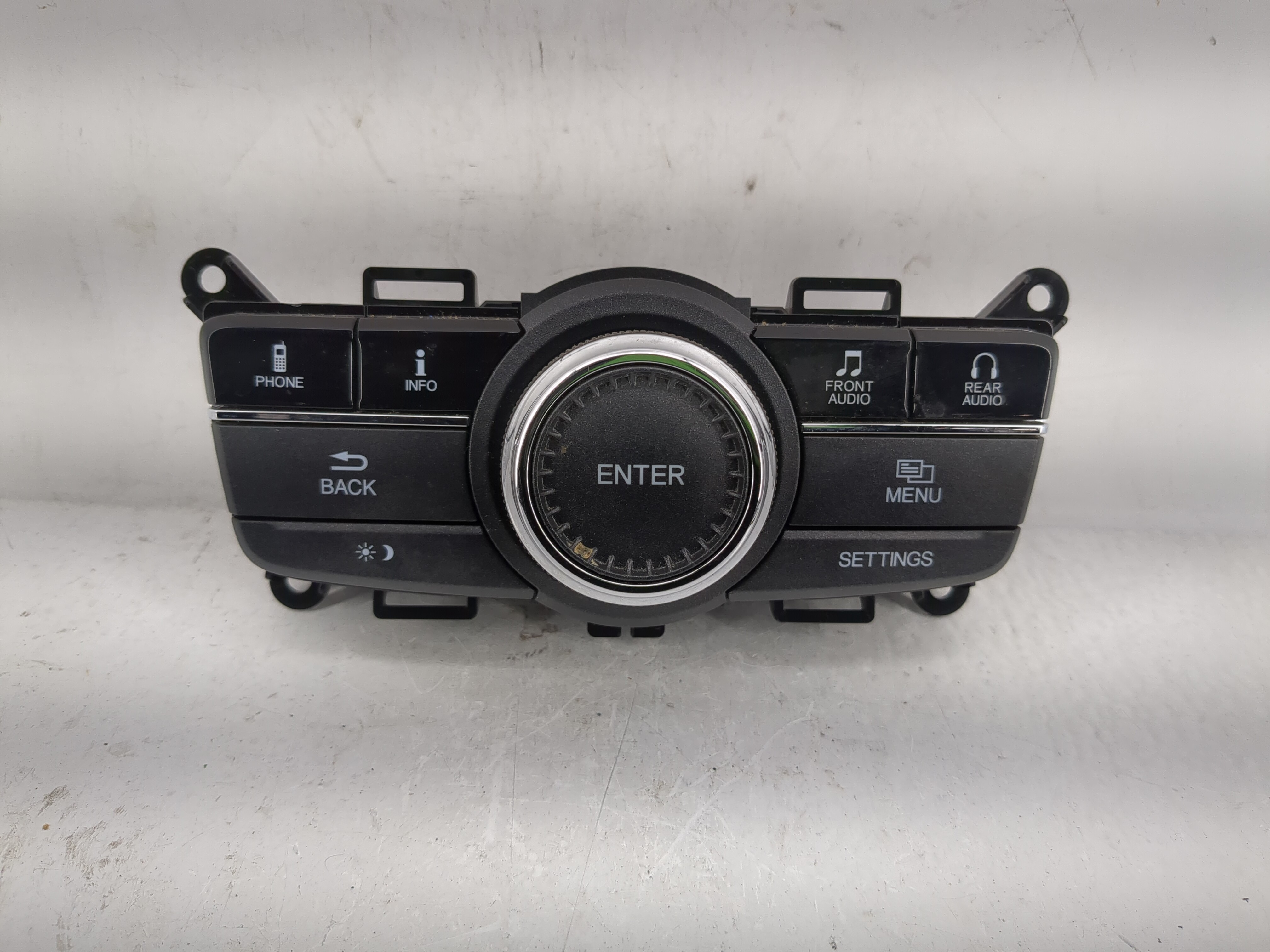 2014-2017 Honda Odyssey Radio Control Panel 1223687 - Oemusedautoparts1.com