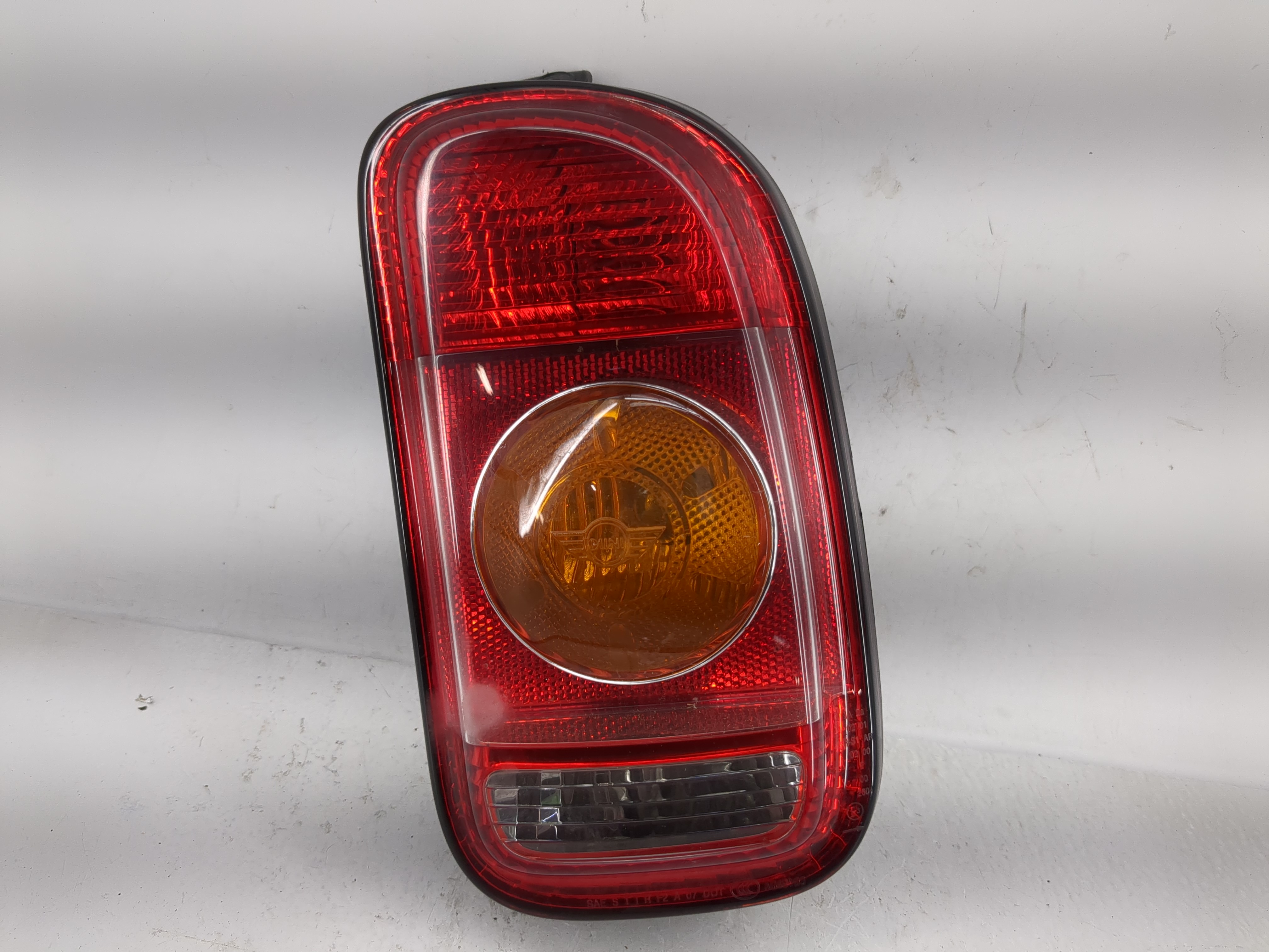 Mini Cooper Clubman Passenger Right Side Tail Light Taillight Oem 1223692 - Oemusedautoparts1.com