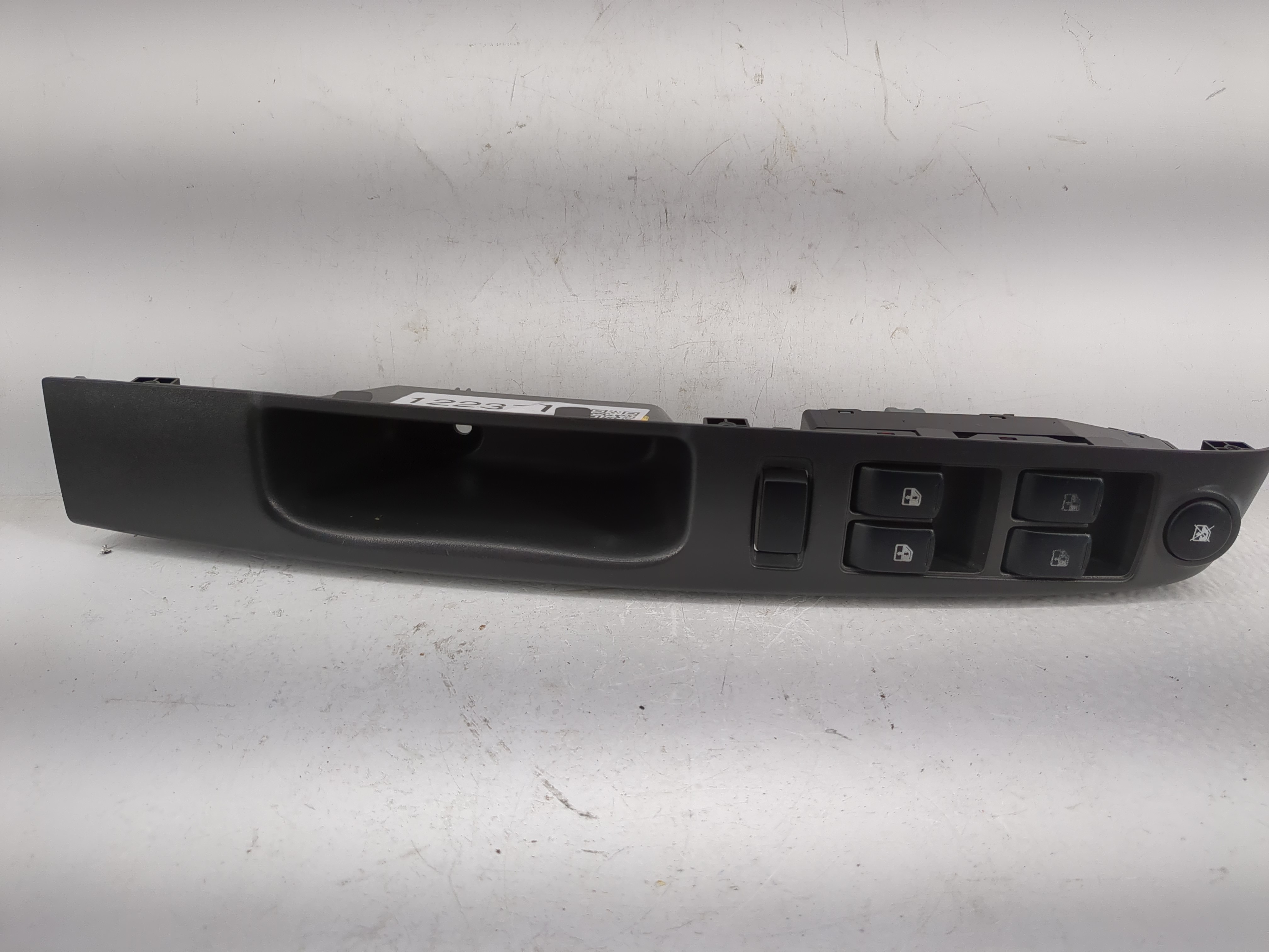 2013-2016 Chevrolet Spark Driver Left Door Master Power Window Switch 1223715 - Oemusedautoparts1.com