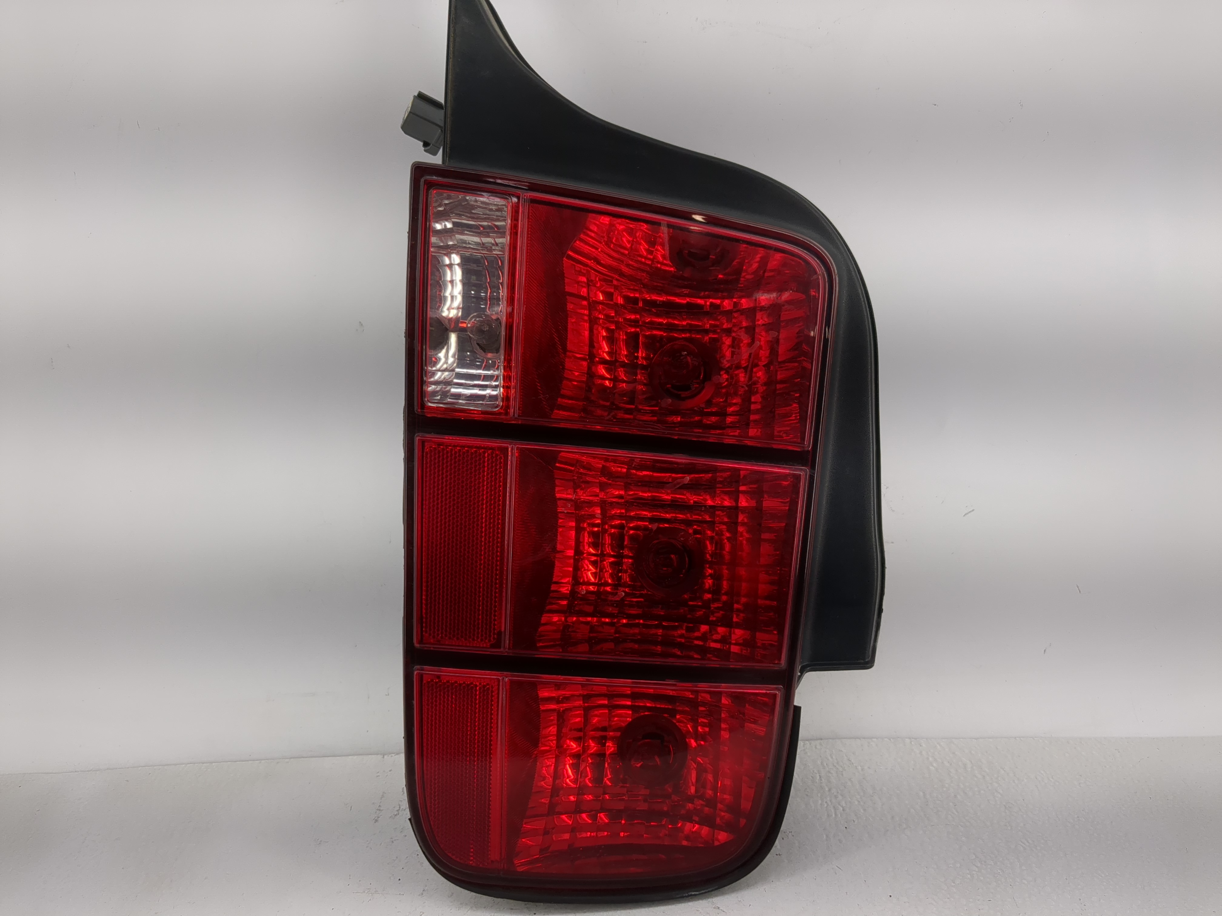 2005-2009 Ford Mustang Passenger Right Side Tail Light Taillight Oem 1223723 - Oemusedautoparts1.com