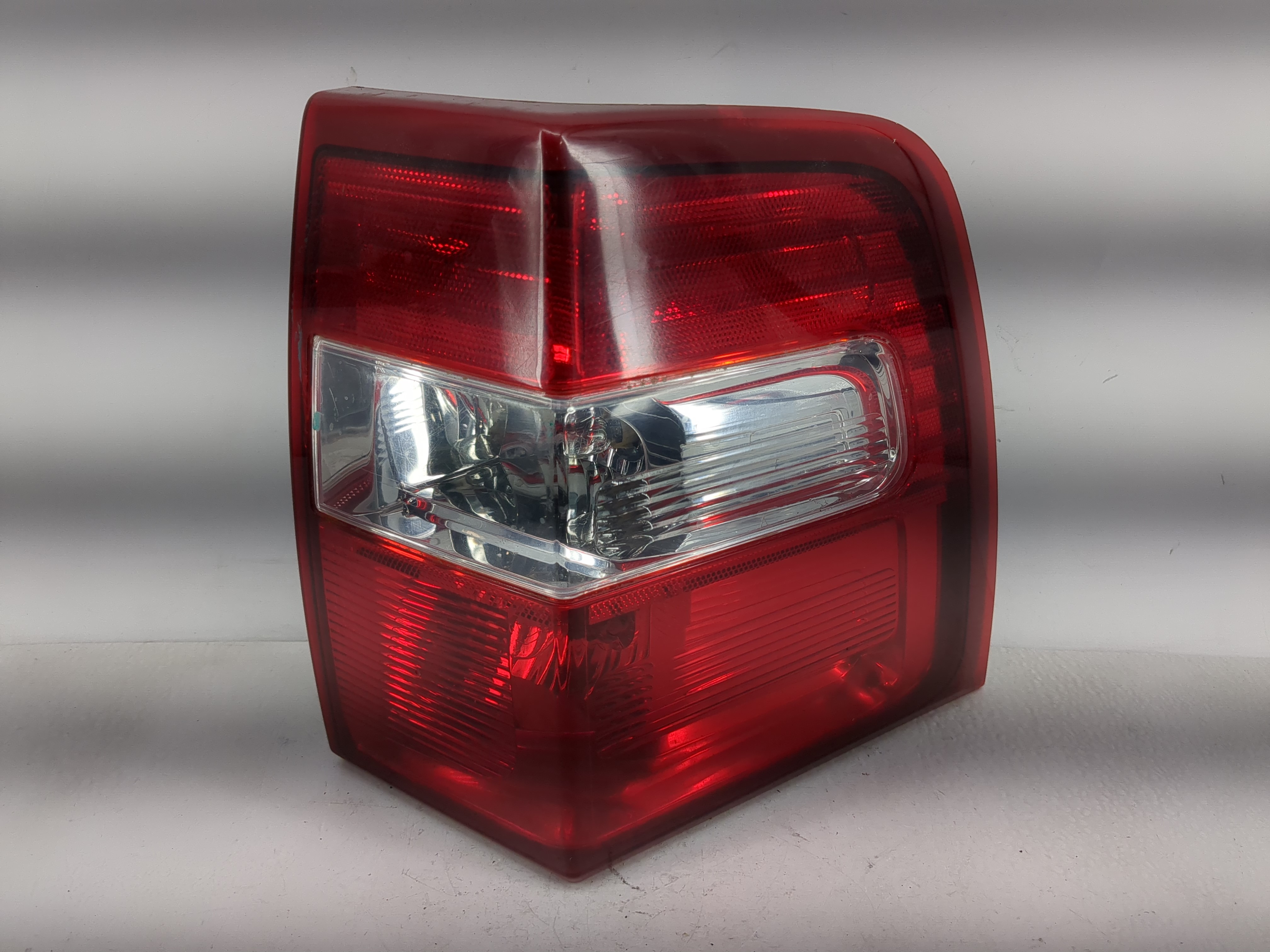 2007-2017 Ford Expedition Passenger Right Side Tail Light Taillight Oem 1223724 - Oemusedautoparts1.com