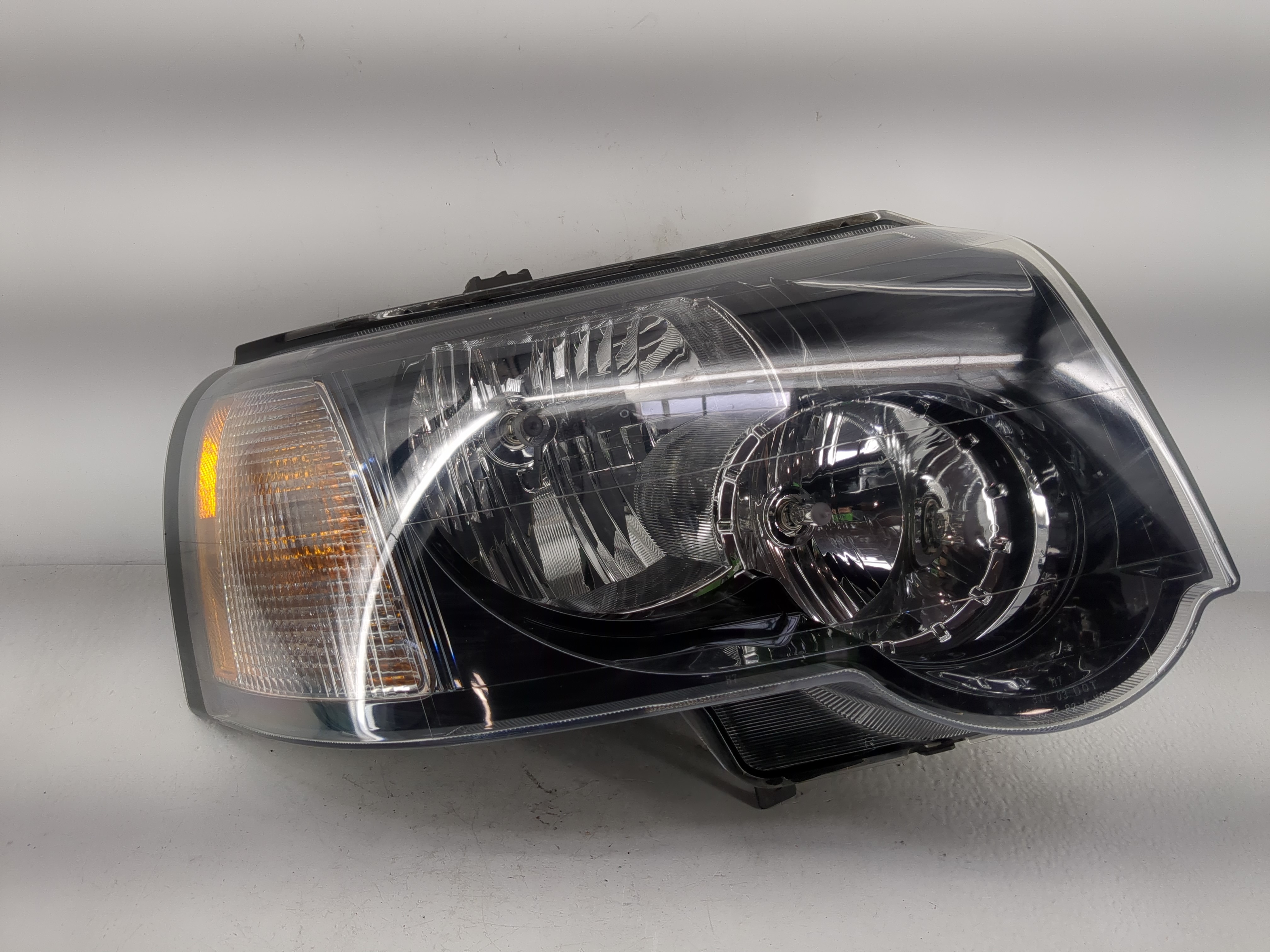 Land Rover Land Rover Driver Left Oem Head Light Headlight Lamp 1223727 - Oemusedautoparts1.com