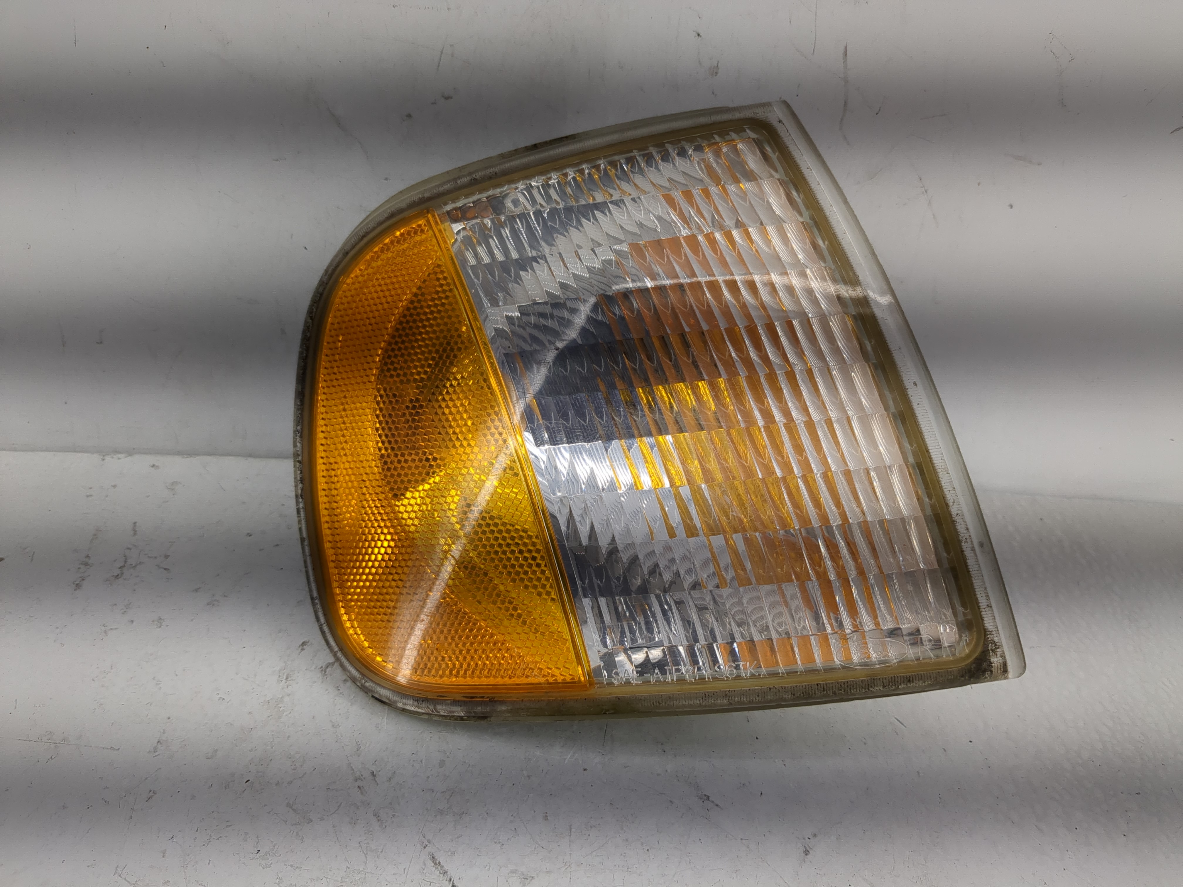 1997-2002 Ford Expedition Passenger Right Oem Front Light Lamp 1223762 - Oemusedautoparts1.com