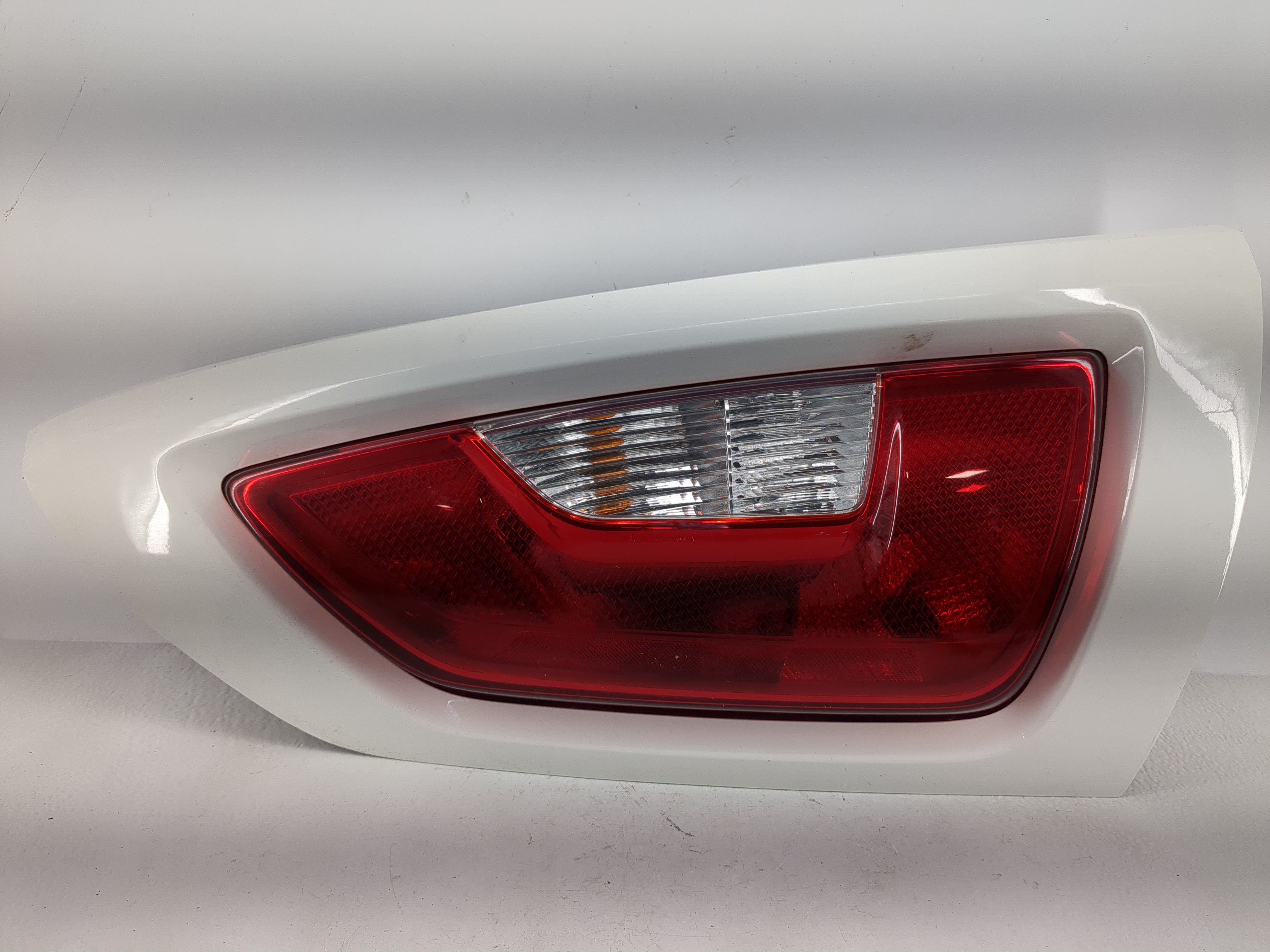 2012-2013 Kia Soul Driver Left Side Tail Light Taillight Oem 1223769 - Oemusedautoparts1.com