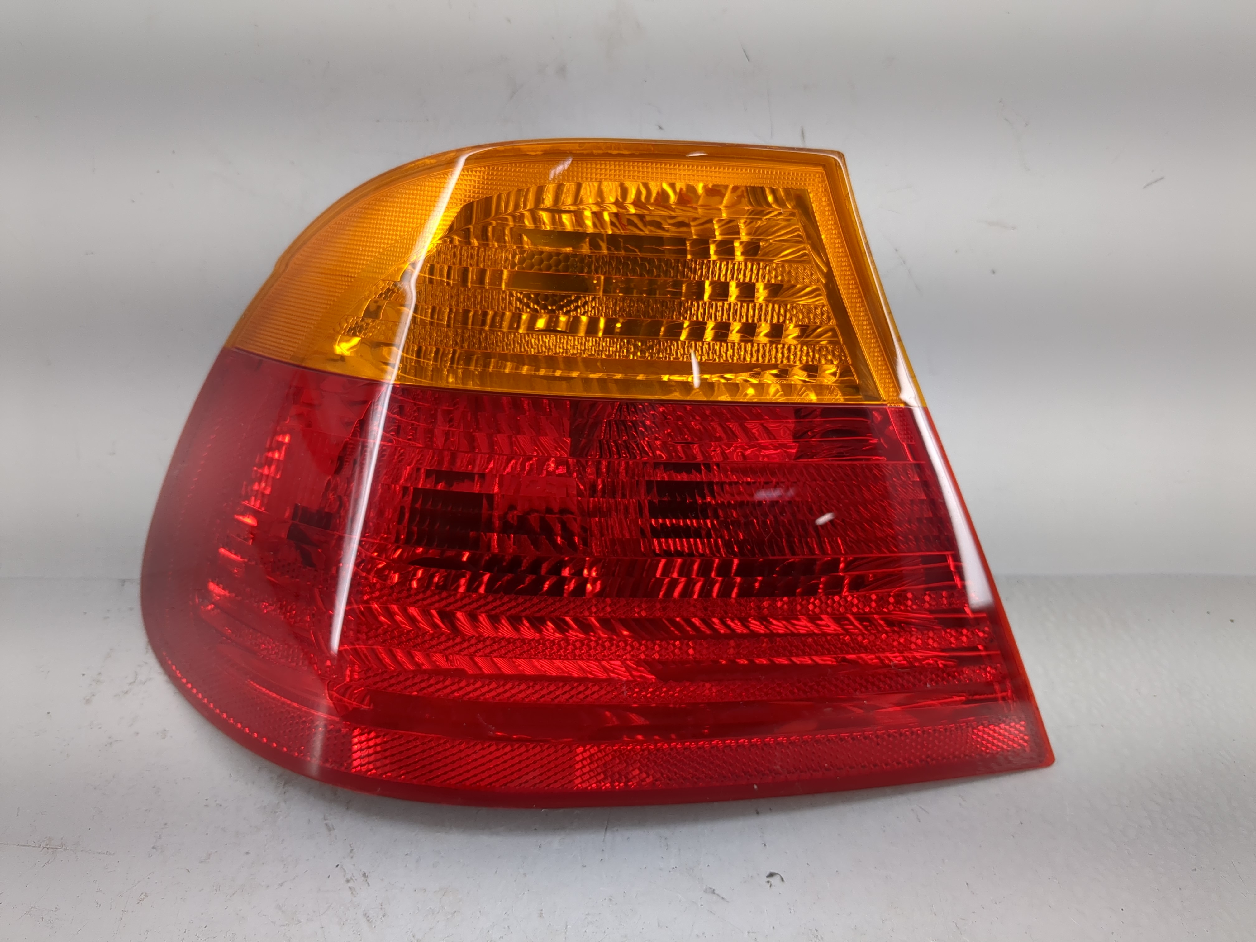 2000-2000 Bmw 323i Passenger Right Side Tail Light Taillight Oem 1223774 - Oemusedautoparts1.com