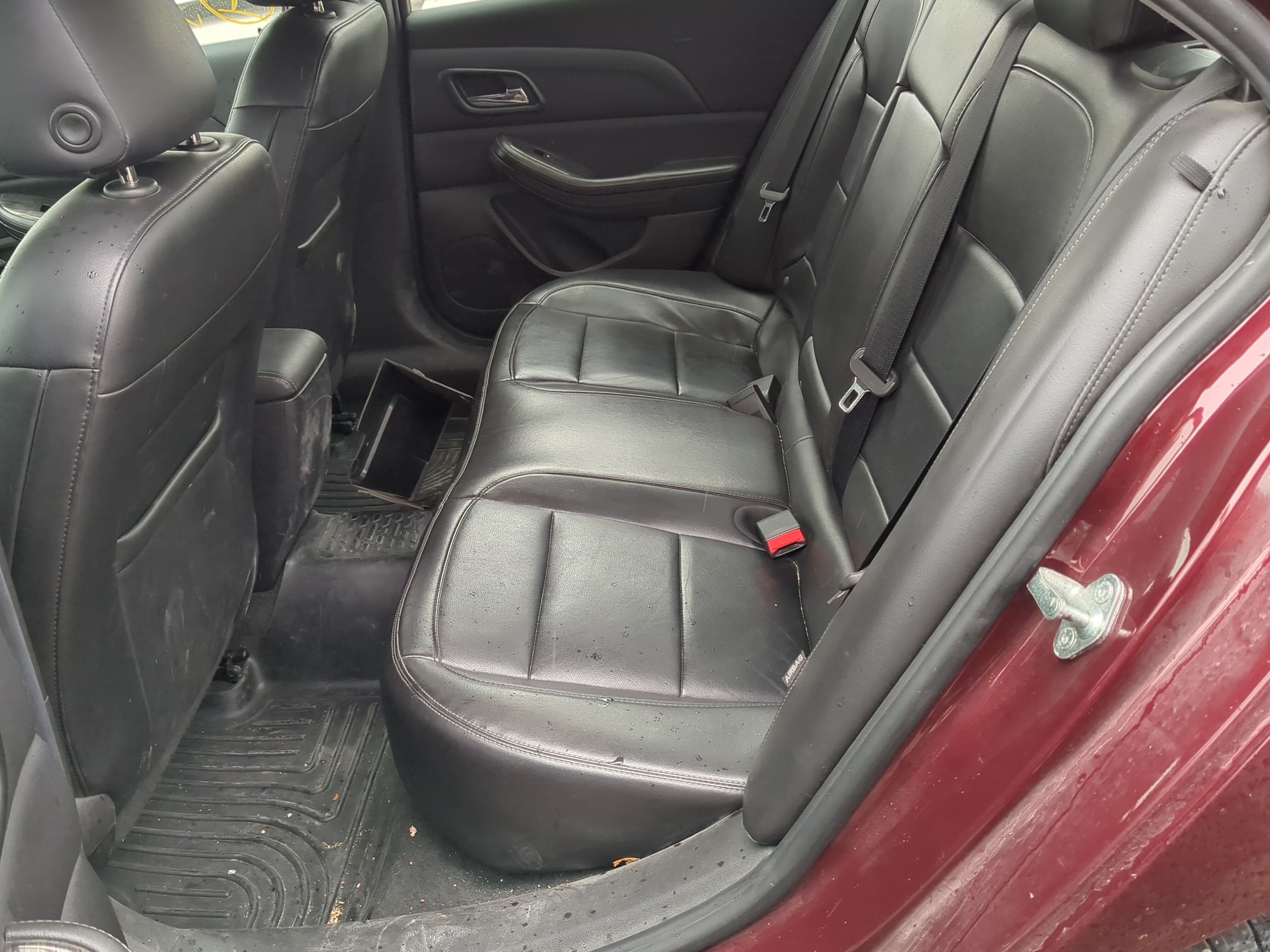 2015 Chevrolet Malibu Rear Seat Oem 1223938 - Oemusedautoparts1.com