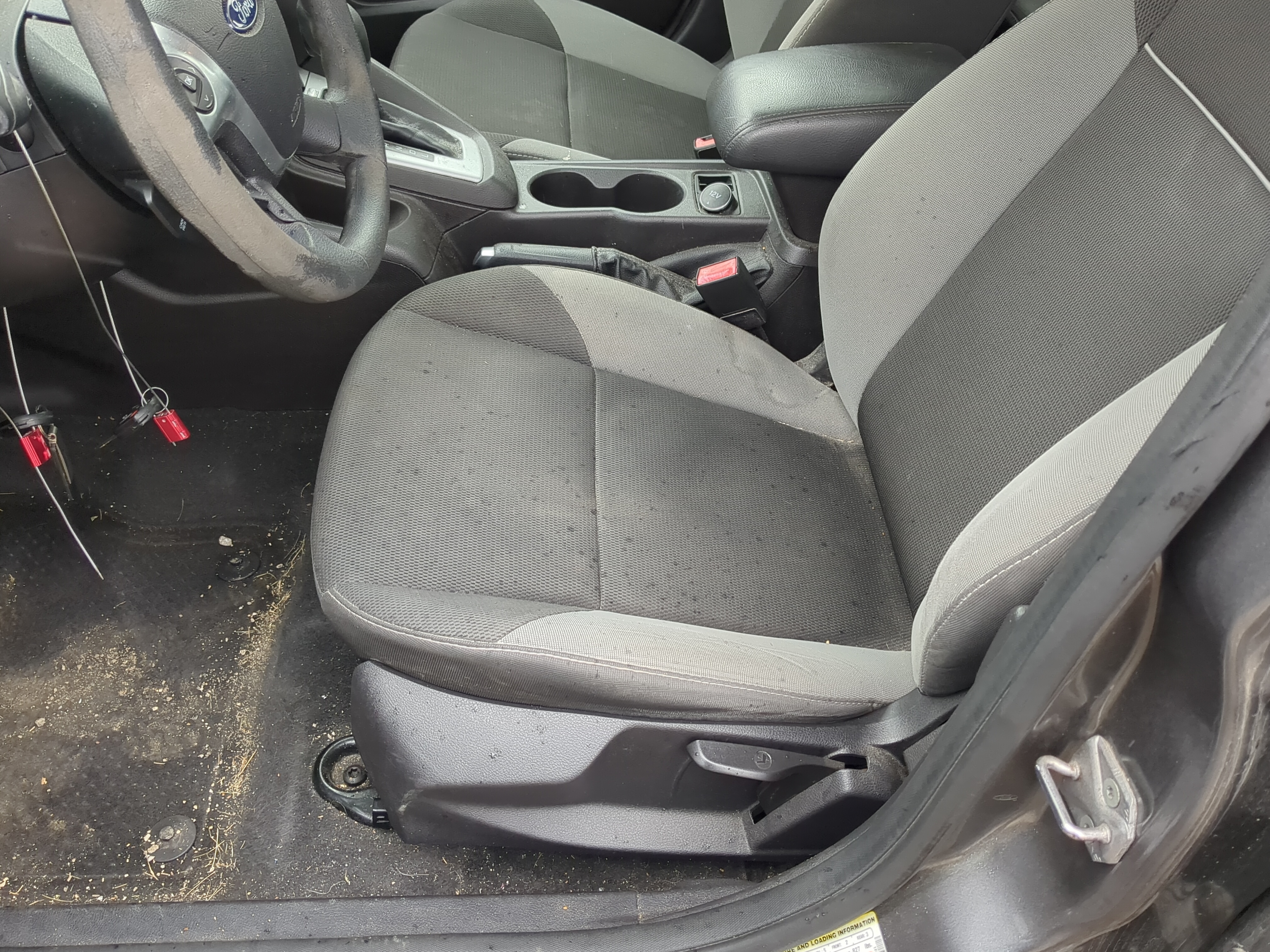 Picture of 2013-2014 Ford Focus Driver Front Seat Oem 1223971