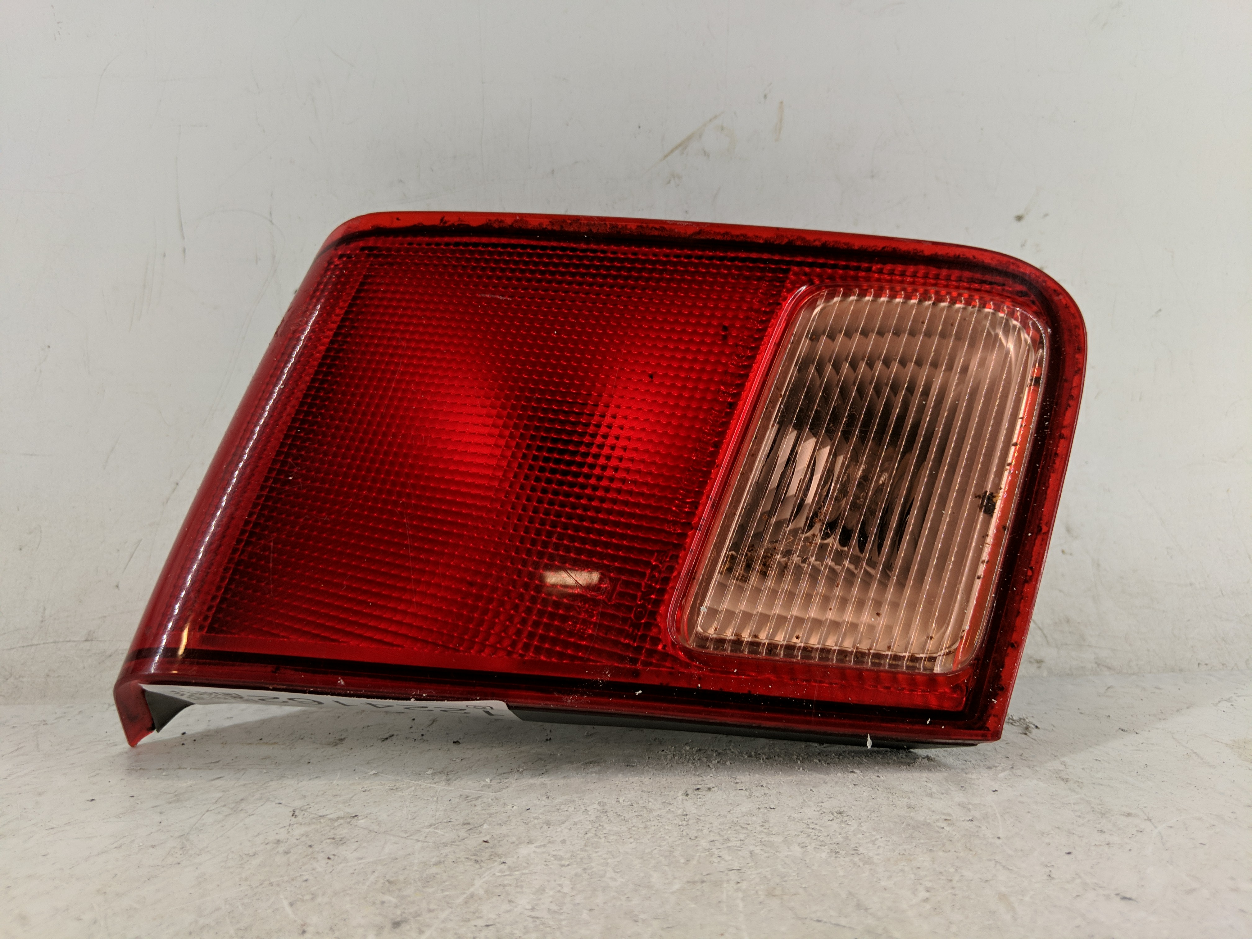 2001-2002 Honda Civic Driver Left Side Tail Light Taillight Oem 1224162 - Oemusedautoparts1.com