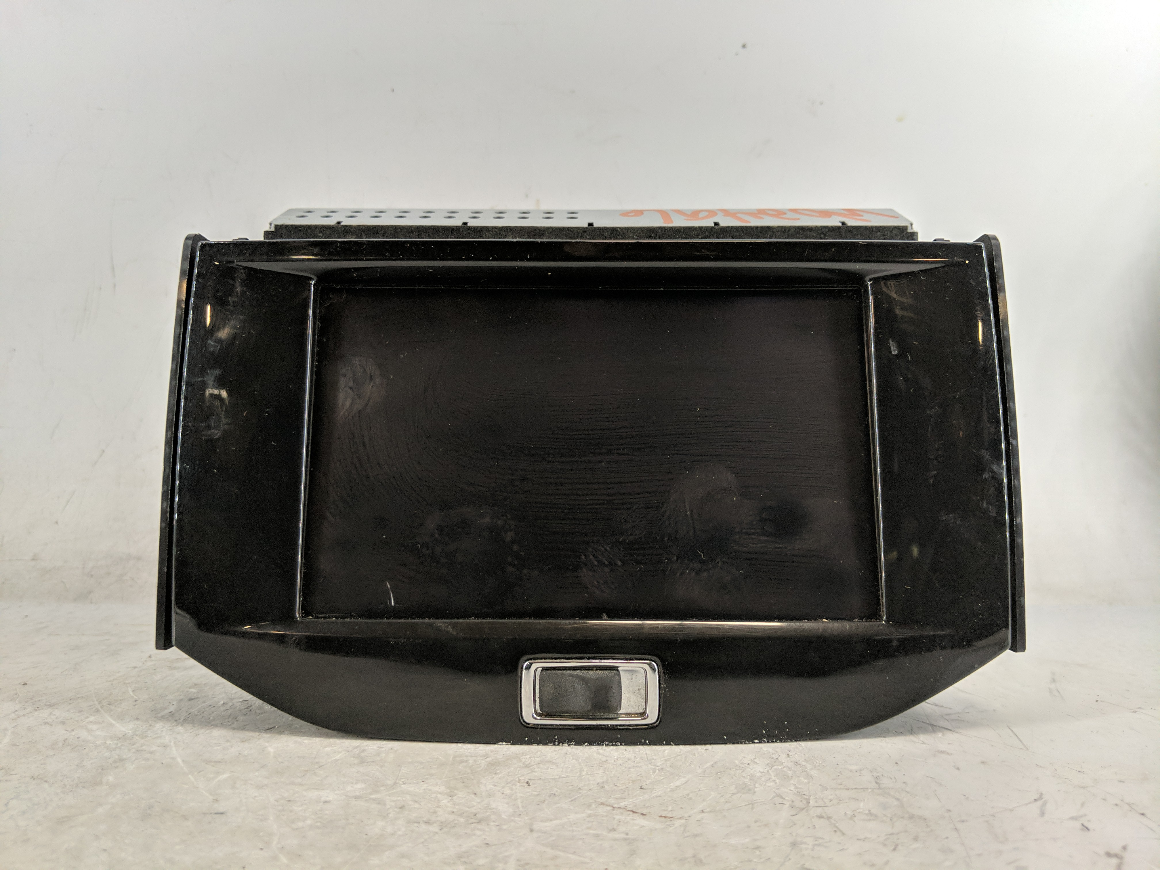 2013-2016 Chevrolet Malibu Information Display Screen 1224179 - Oemusedautoparts1.com