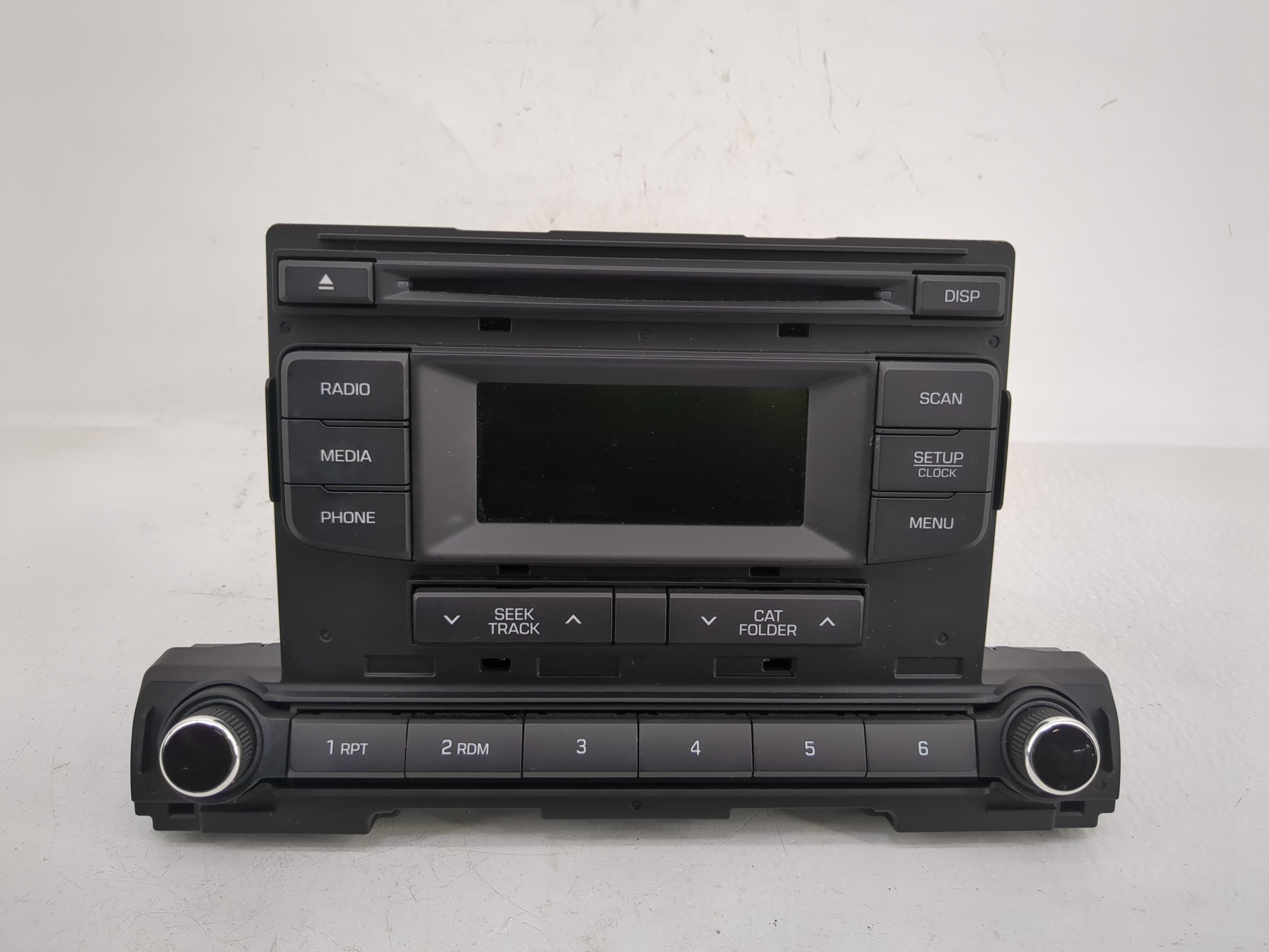 2017-2018 Hyundai Elantra Am Fm Cd Player Radio Receiver 1224219 - Oemusedautoparts1.com