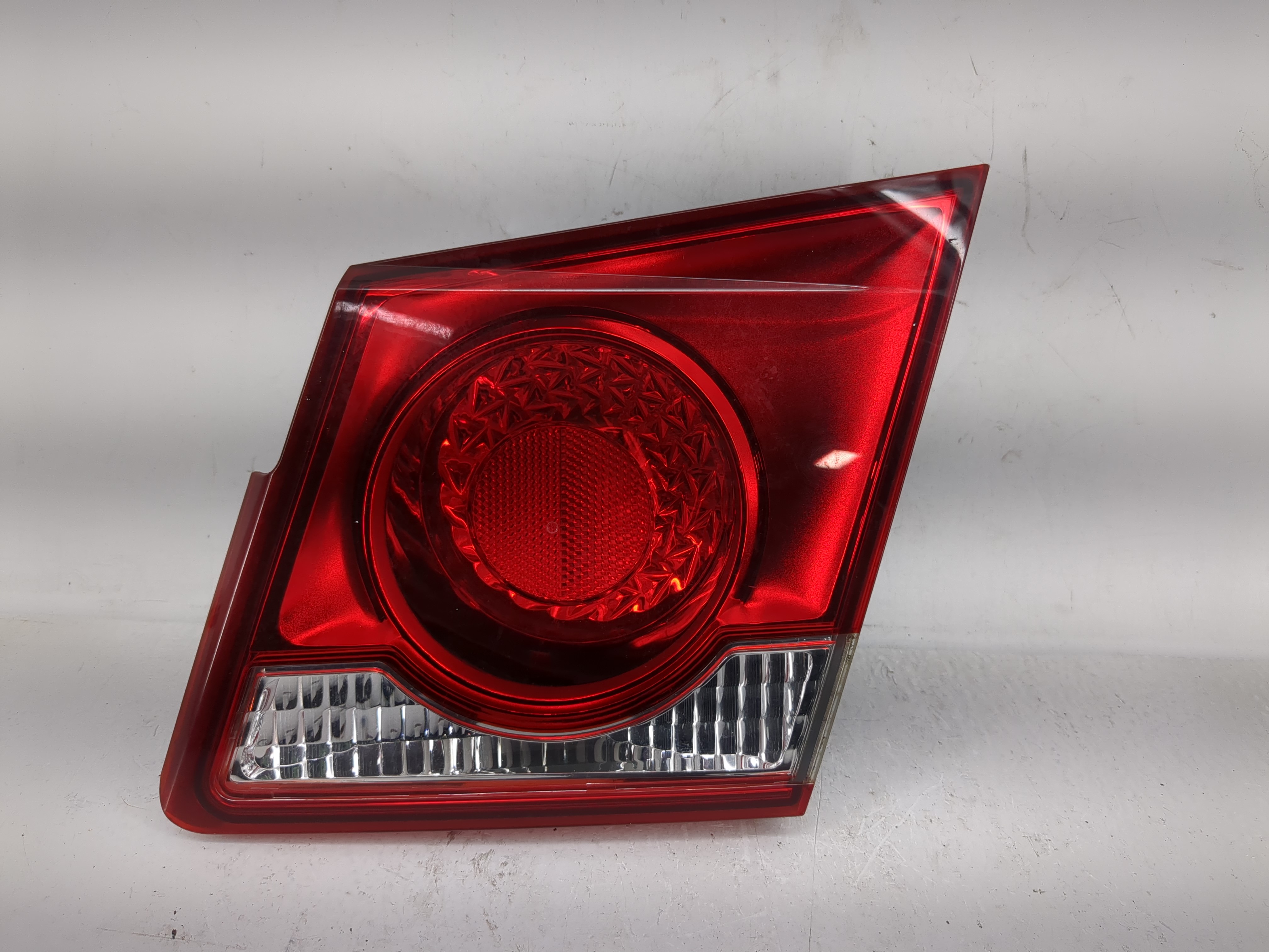 2015-2018 Cadillac Ats Passenger Right Side Tail Light Taillight Oem 1224234 - Oemusedautoparts1.com