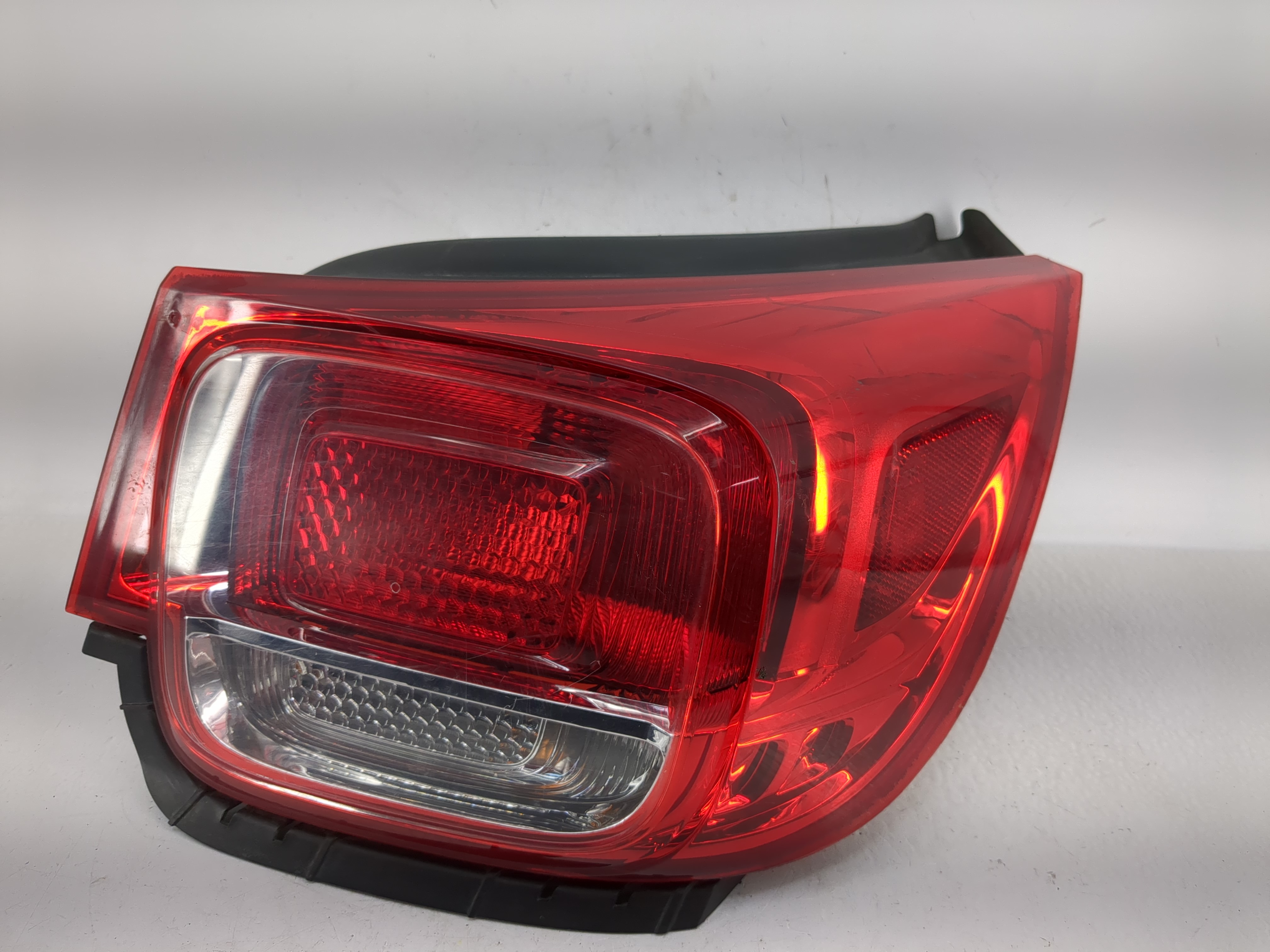 2013-2016 Chevrolet Malibu Passenger Right Side Tail Light Taillight Oem 1224236 - Oemusedautoparts1.com