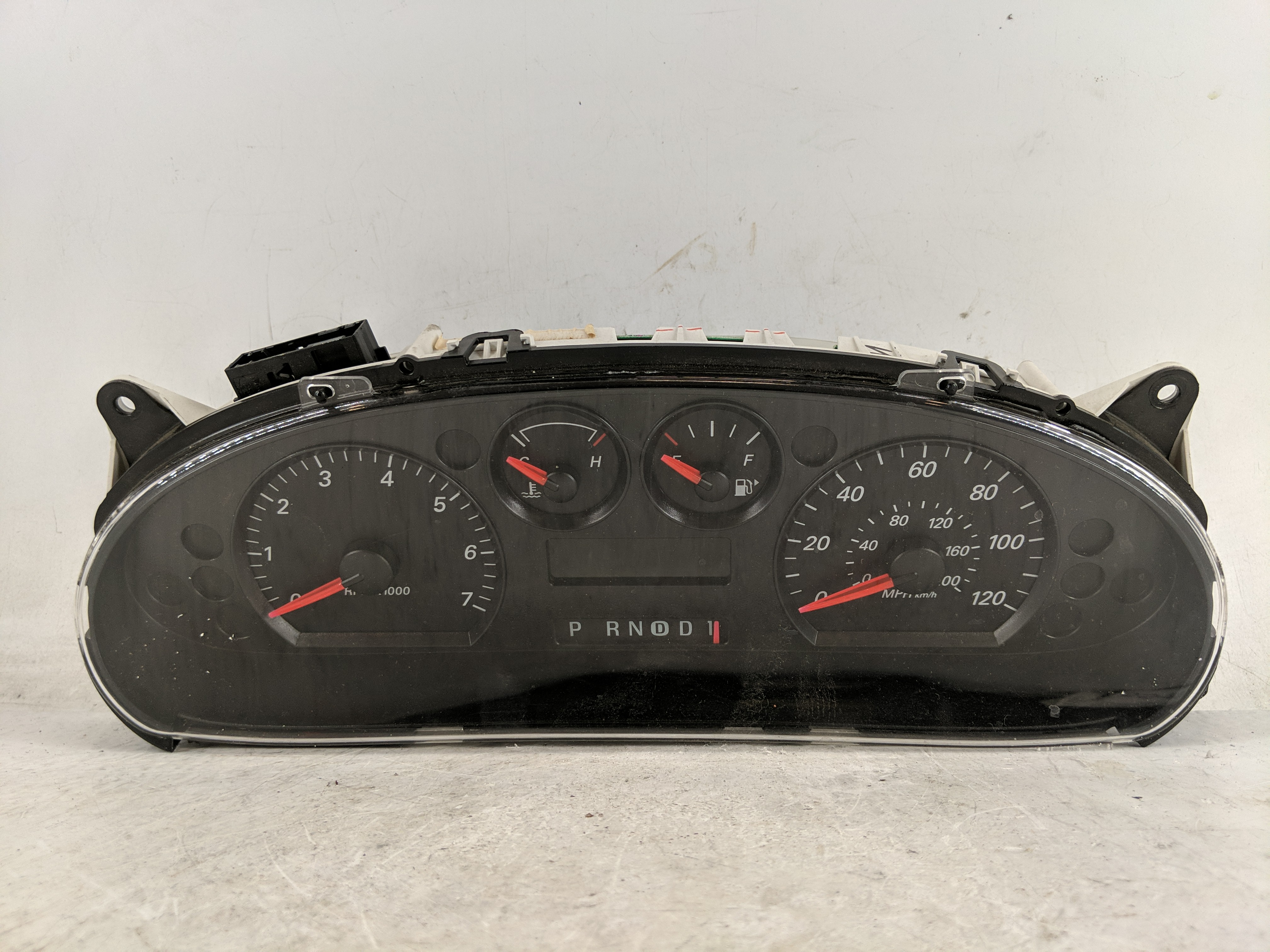Picture of 2007 Ford Taurus Speedometer Instrument Cluster Gauges 1224248