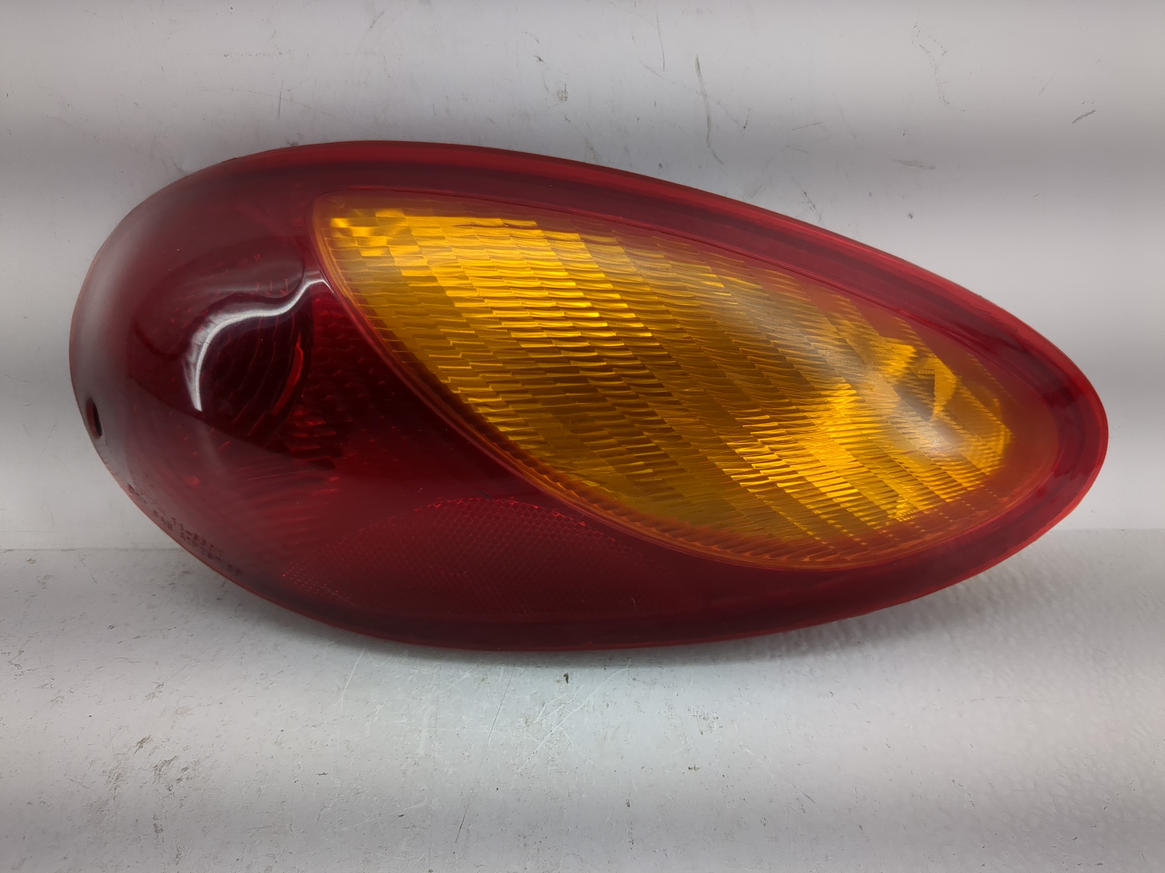 2001 Chrysler Pt Cruiser Passenger Right Side Tail Light Taillight Oem 1224257 - Oemusedautoparts1.com