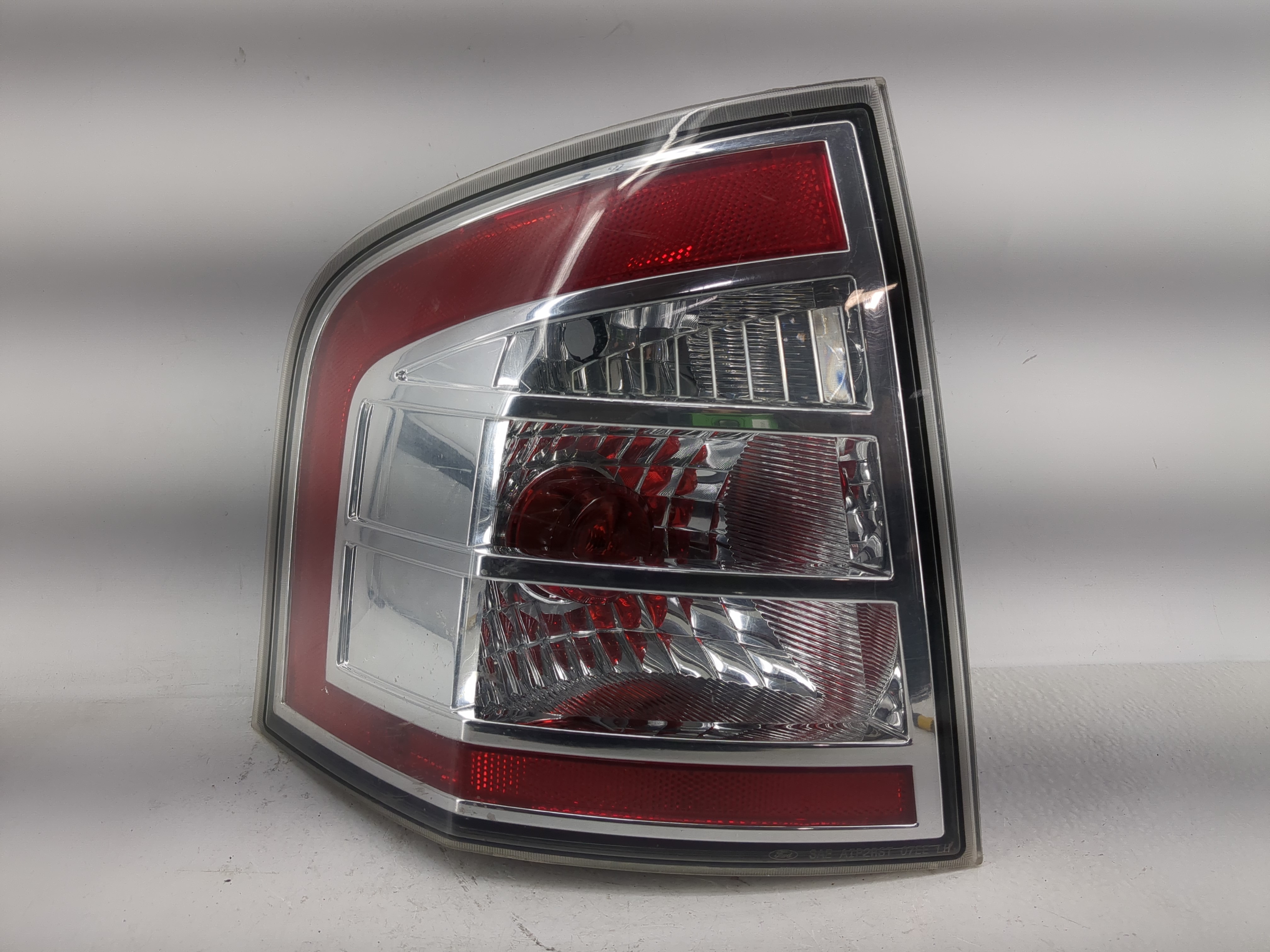 2007-2010 Ford Edge Driver Left Side Tail Light Taillight Oem 1224258 - Oemusedautoparts1.com