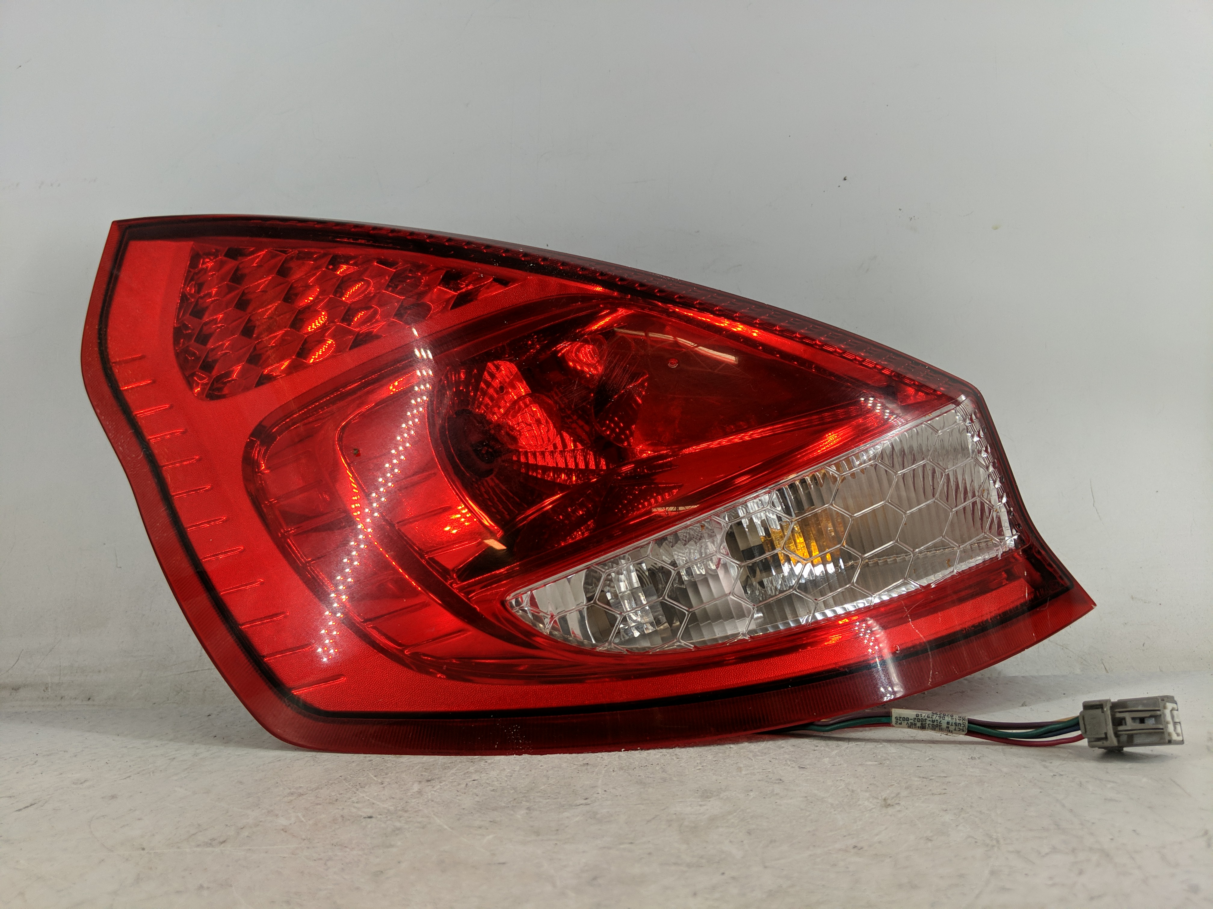 2011-2013 Ford Fiesta Driver Left Side Tail Light Taillight Oem 1224262 - Oemusedautoparts1.com