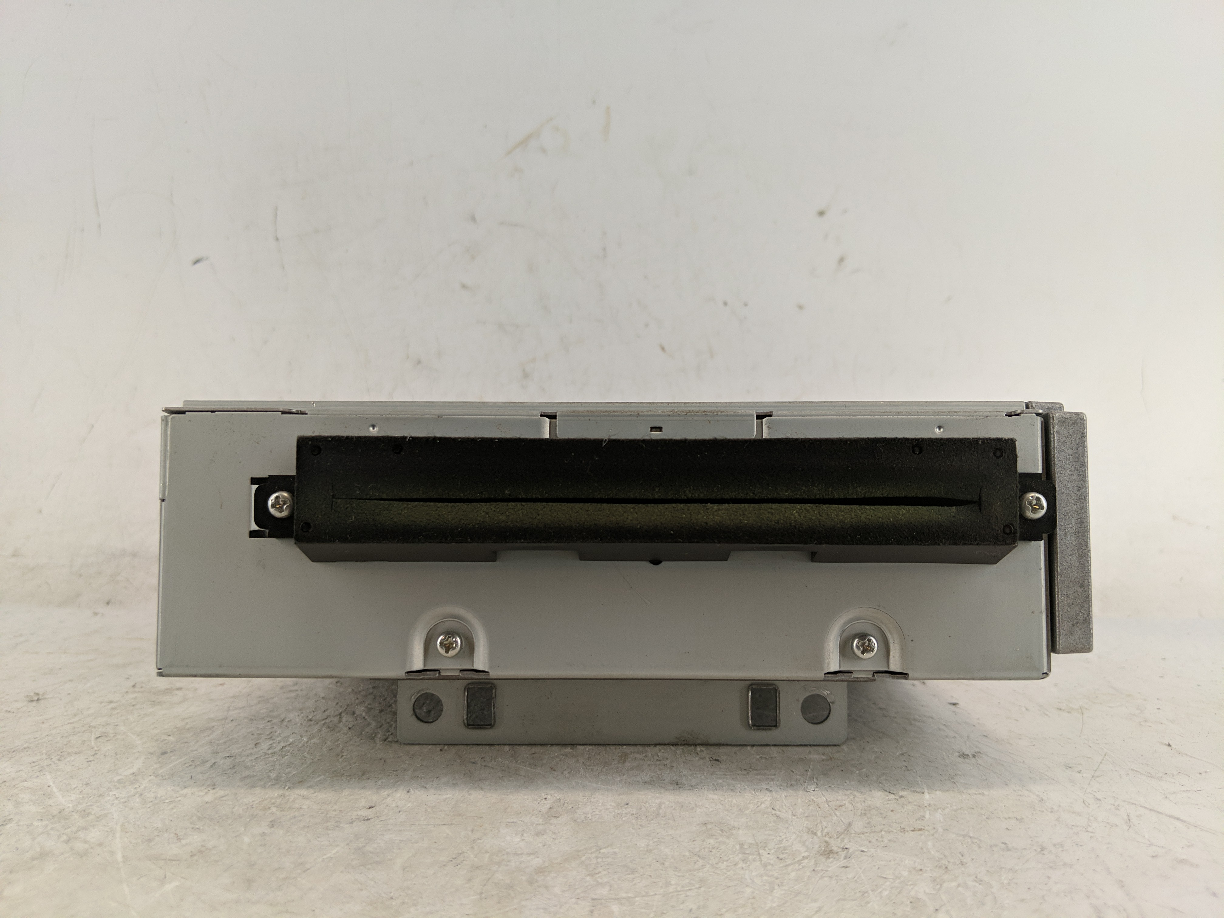 2007-2009 Volvo V50 Am Fm Cd Player Radio Receiver 1224275 - Oemusedautoparts1.com