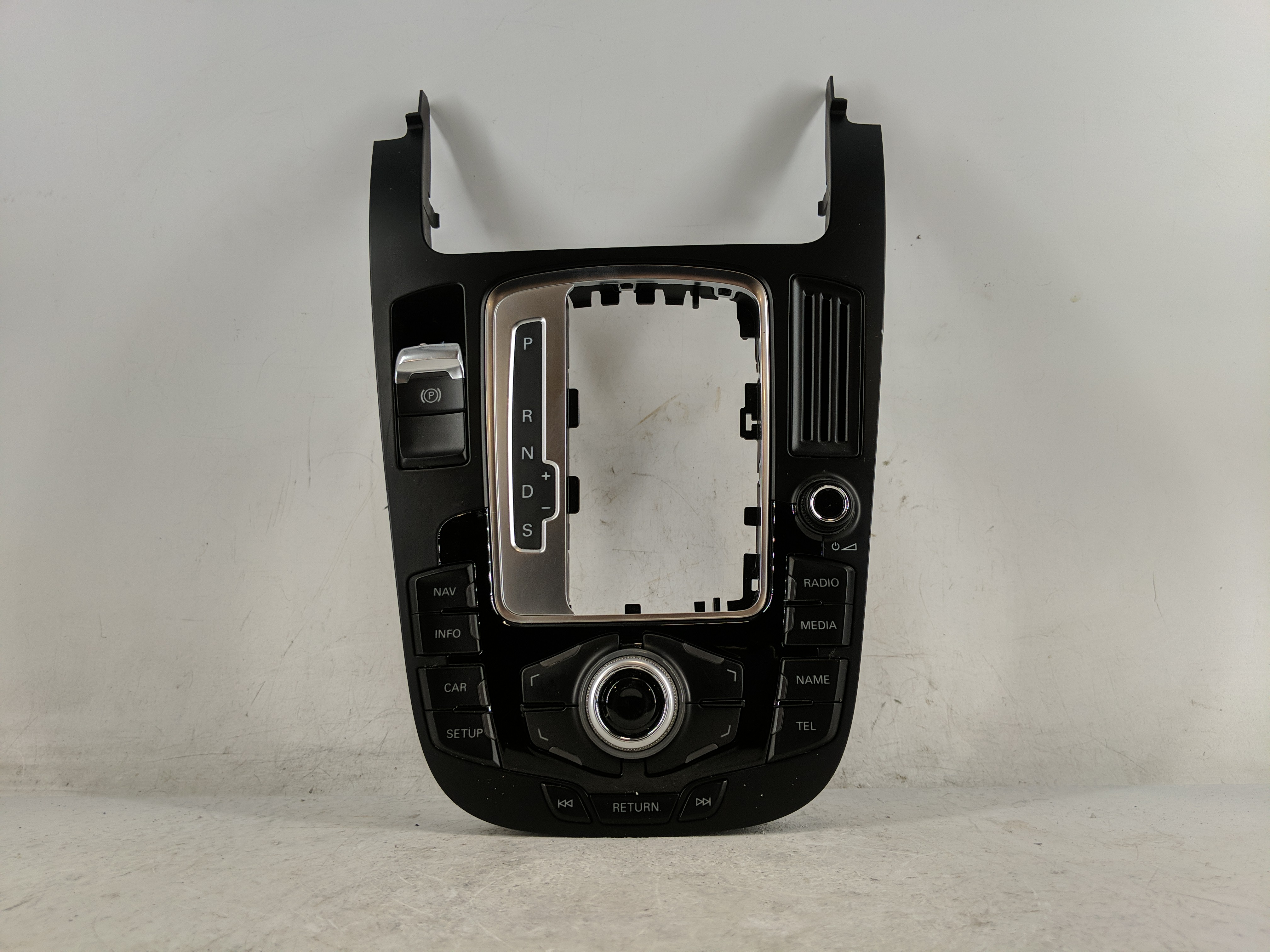 2010-2012 Audi A4 Am Fm Cd Player Radio Receiver 1224276 - Oemusedautoparts1.com