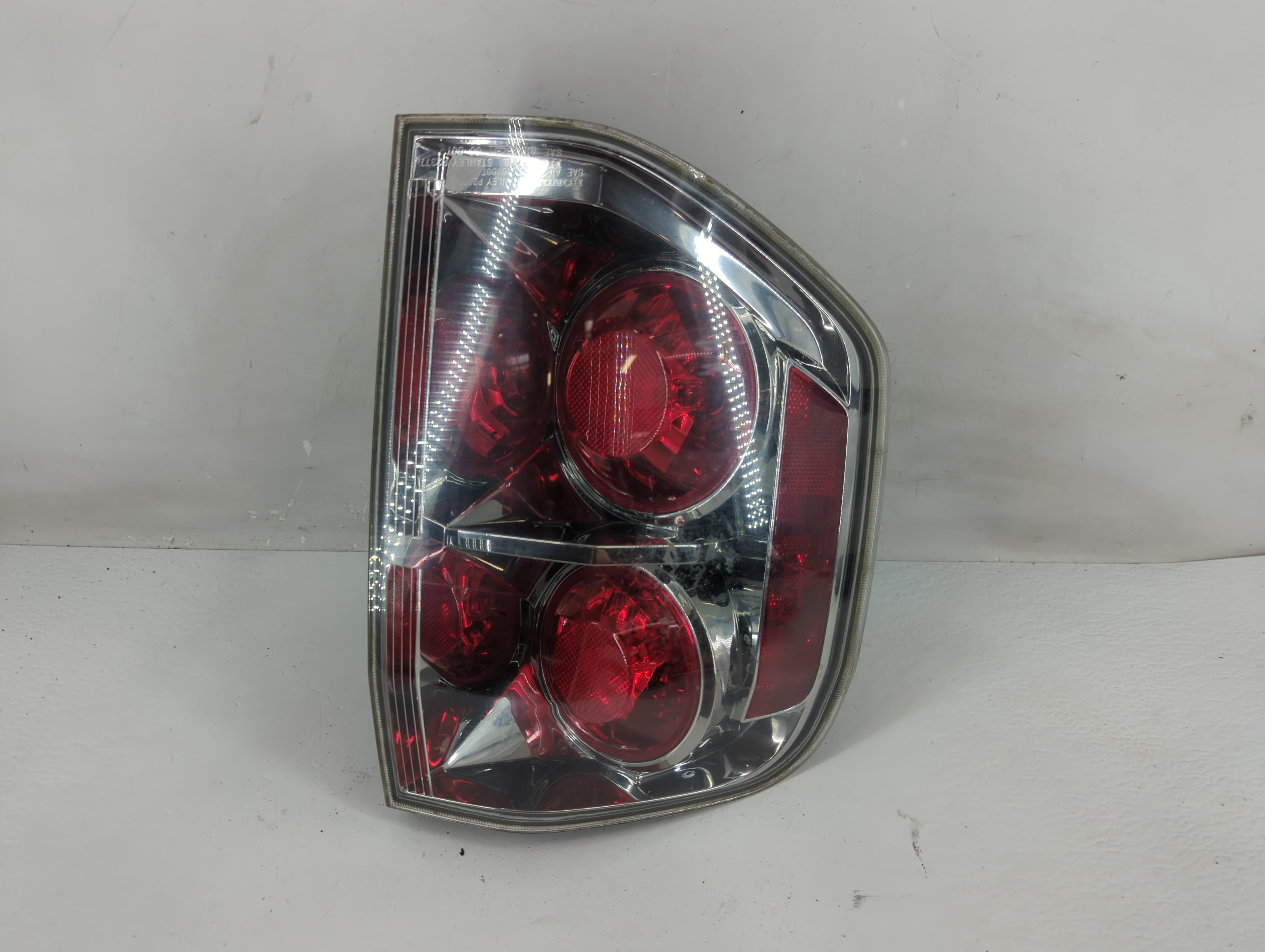 2006-2008 Honda Pilot Driver Left Side Tail Light Taillight Oem 1224321 - Oemusedautoparts1.com