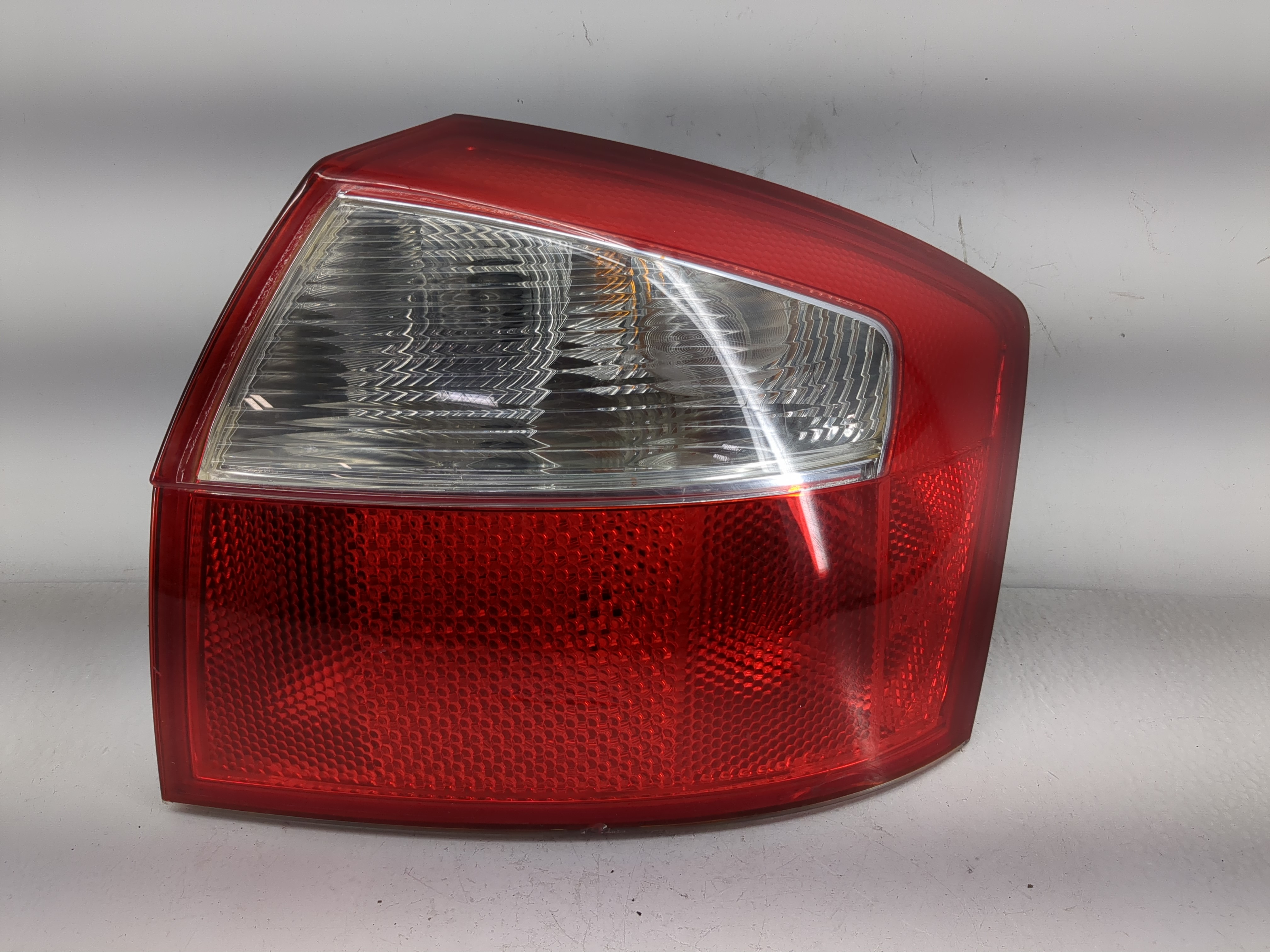 2004-2005 Audi S4 Passenger Right Side Tail Light Taillight Oem 1224357 - Oemusedautoparts1.com