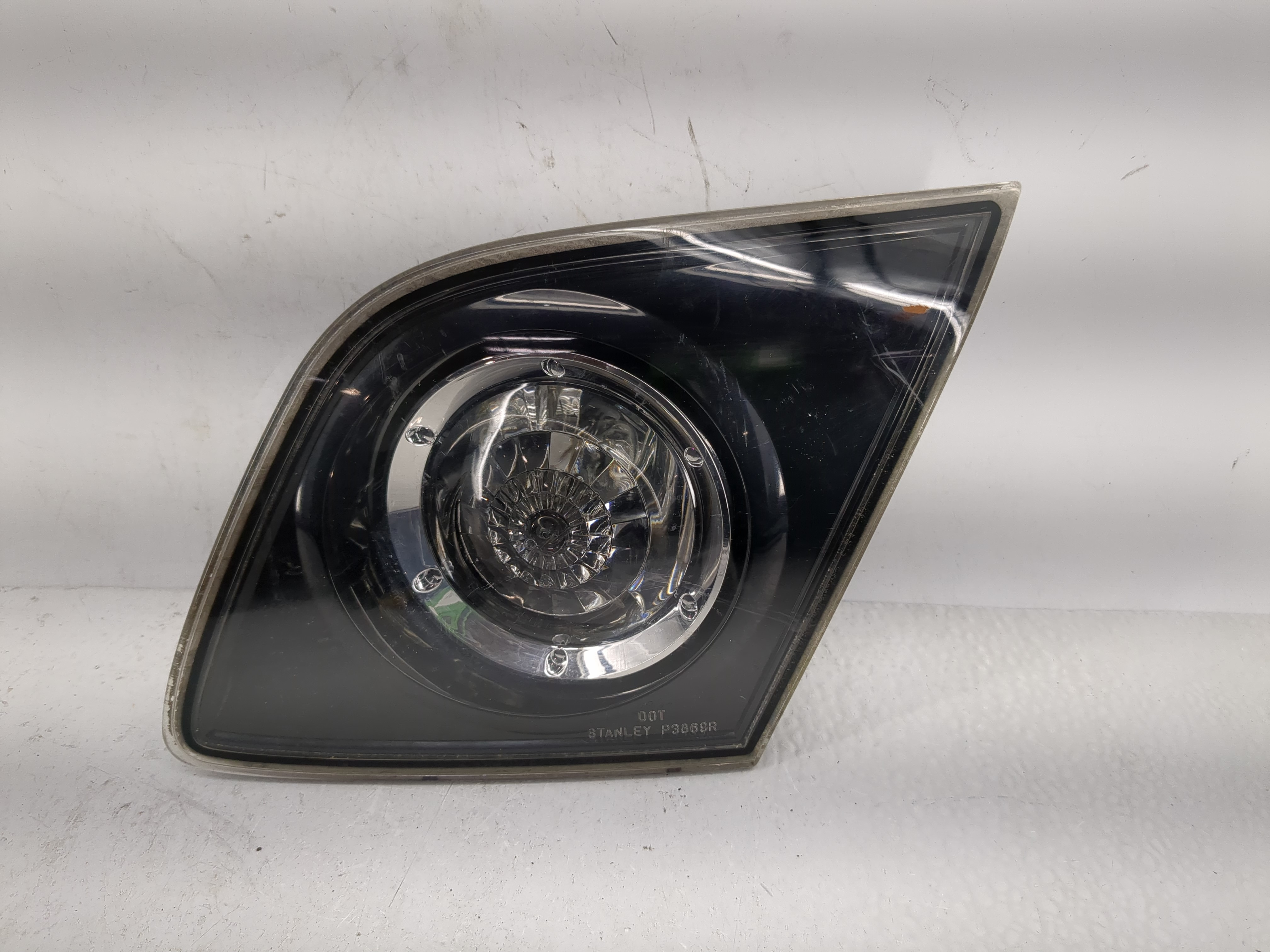 2004-2006 Mazda 3 Passenger Right Side Tail Light Taillight Oem 1224483 - Oemusedautoparts1.com