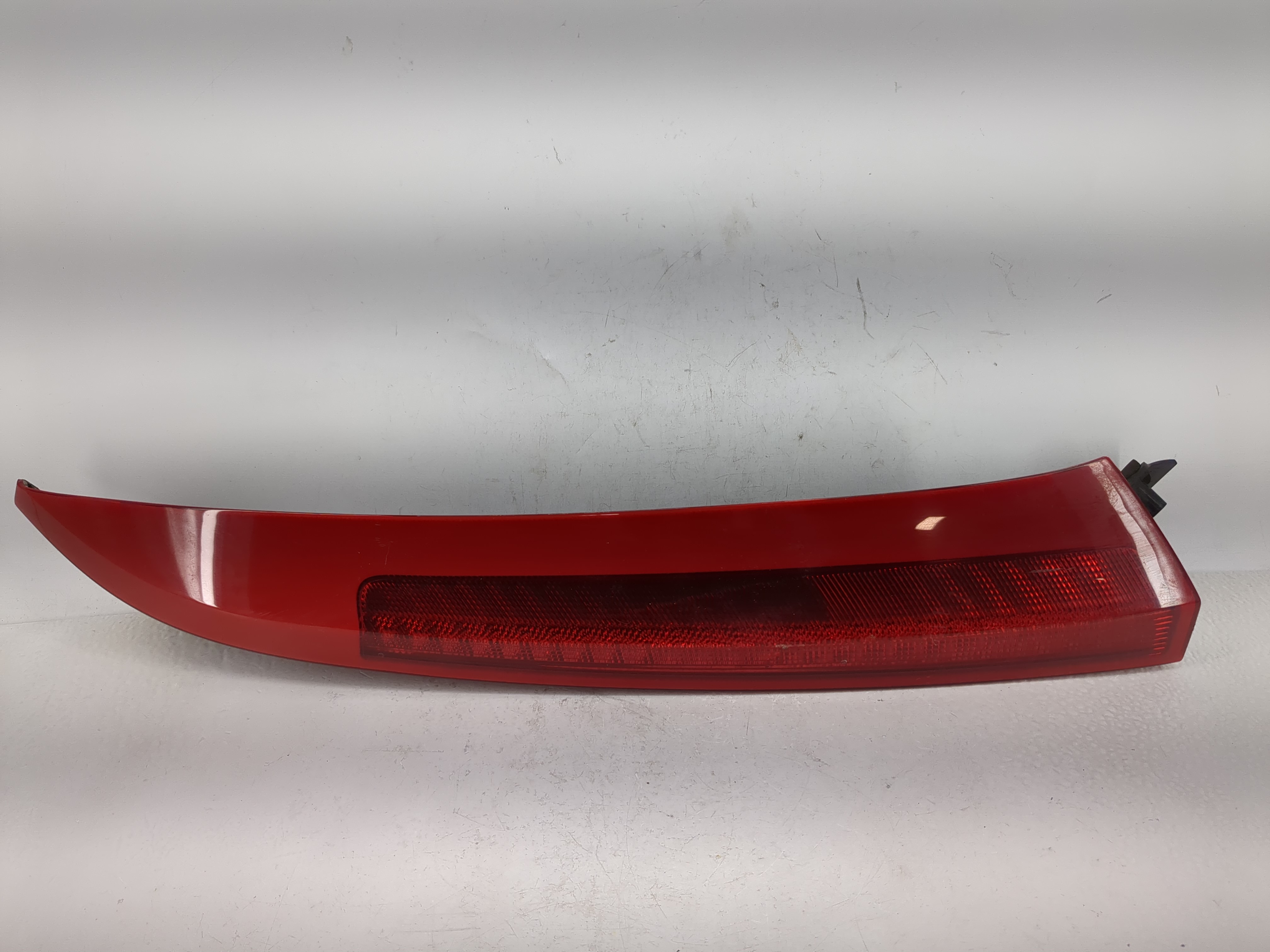 2003-2006 Volvo Xc90 Passenger Right Side Tail Light Taillight Oem 1224484 - Oemusedautoparts1.com