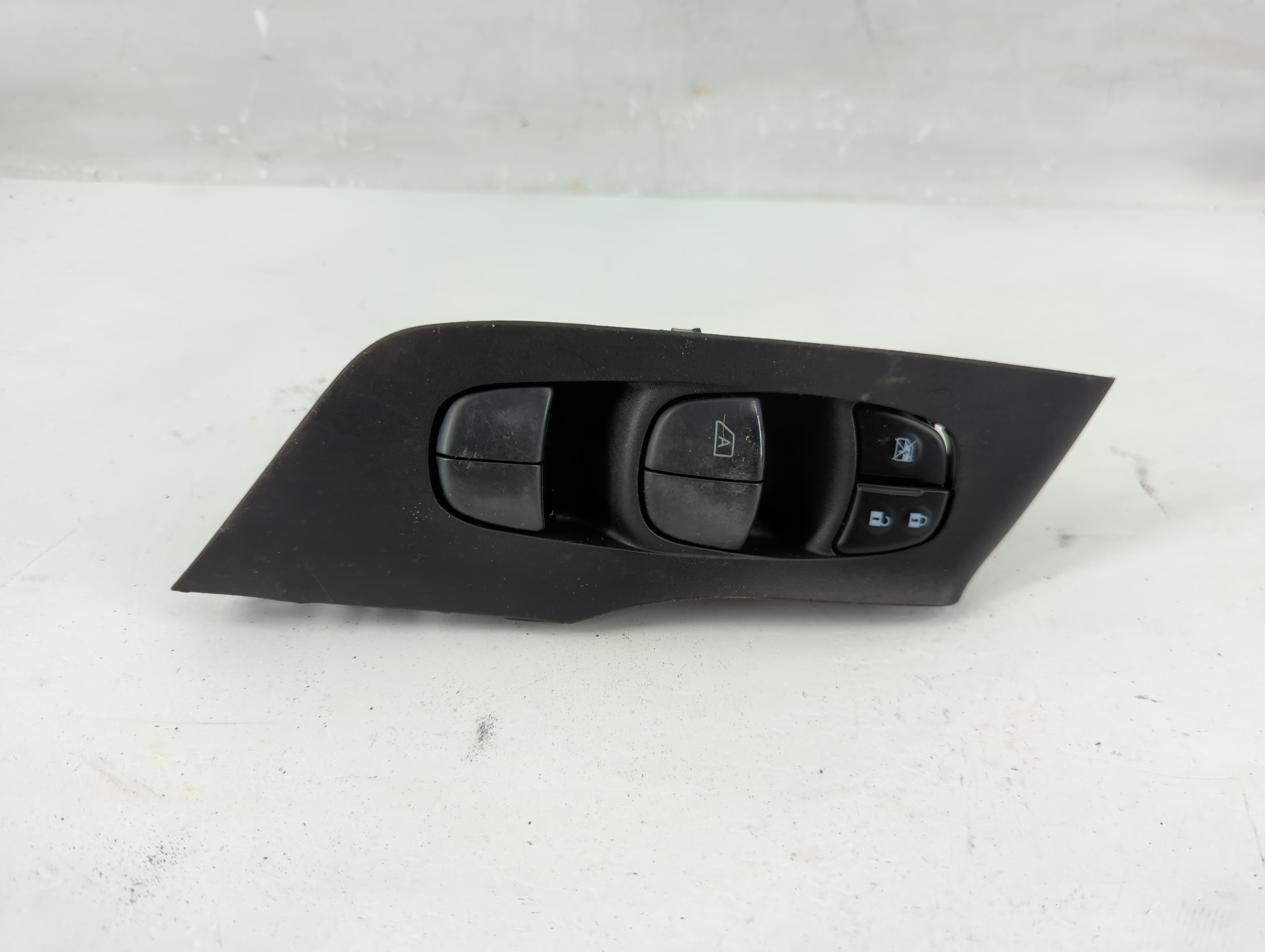 2013-2018 Nissan Altima Driver Left Door Master Power Window Switch 1224513 - Oemusedautoparts1.com