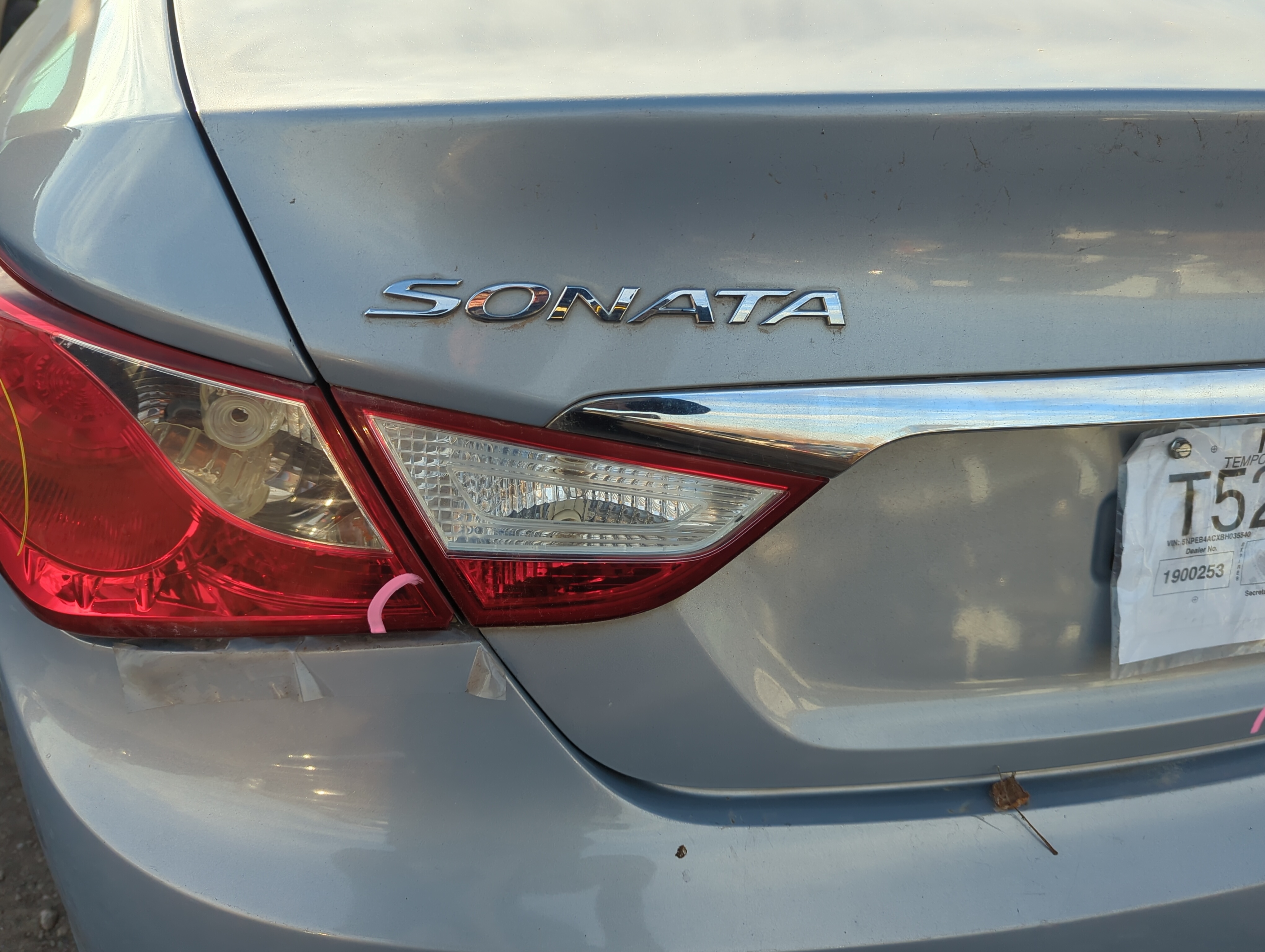 Picture of Tail Lights 2011 HYUNDAI SONATA