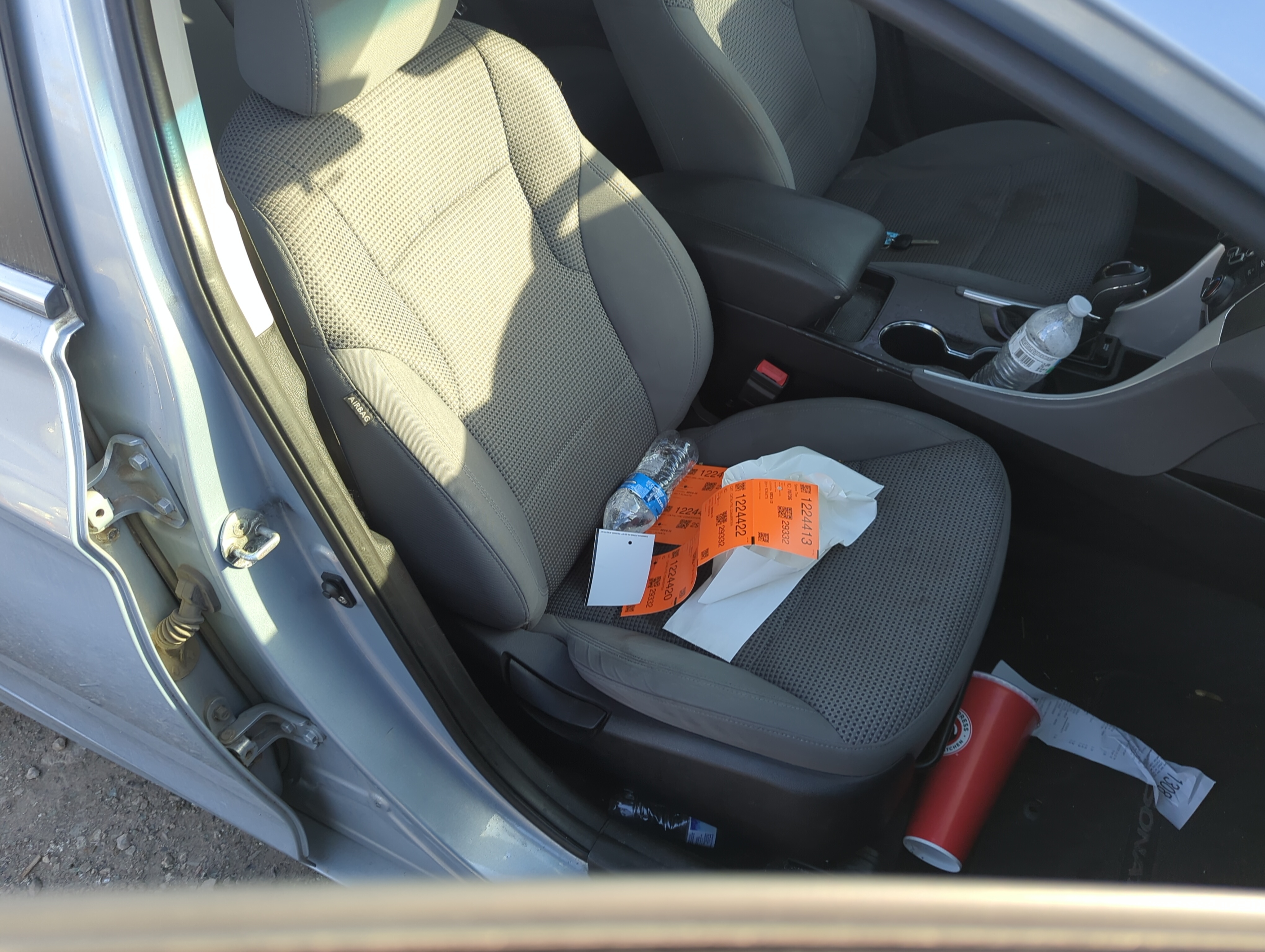 2011 Hyundai Sonata Passenger Front Seat Oem 1225028 - Oemusedautoparts1.com