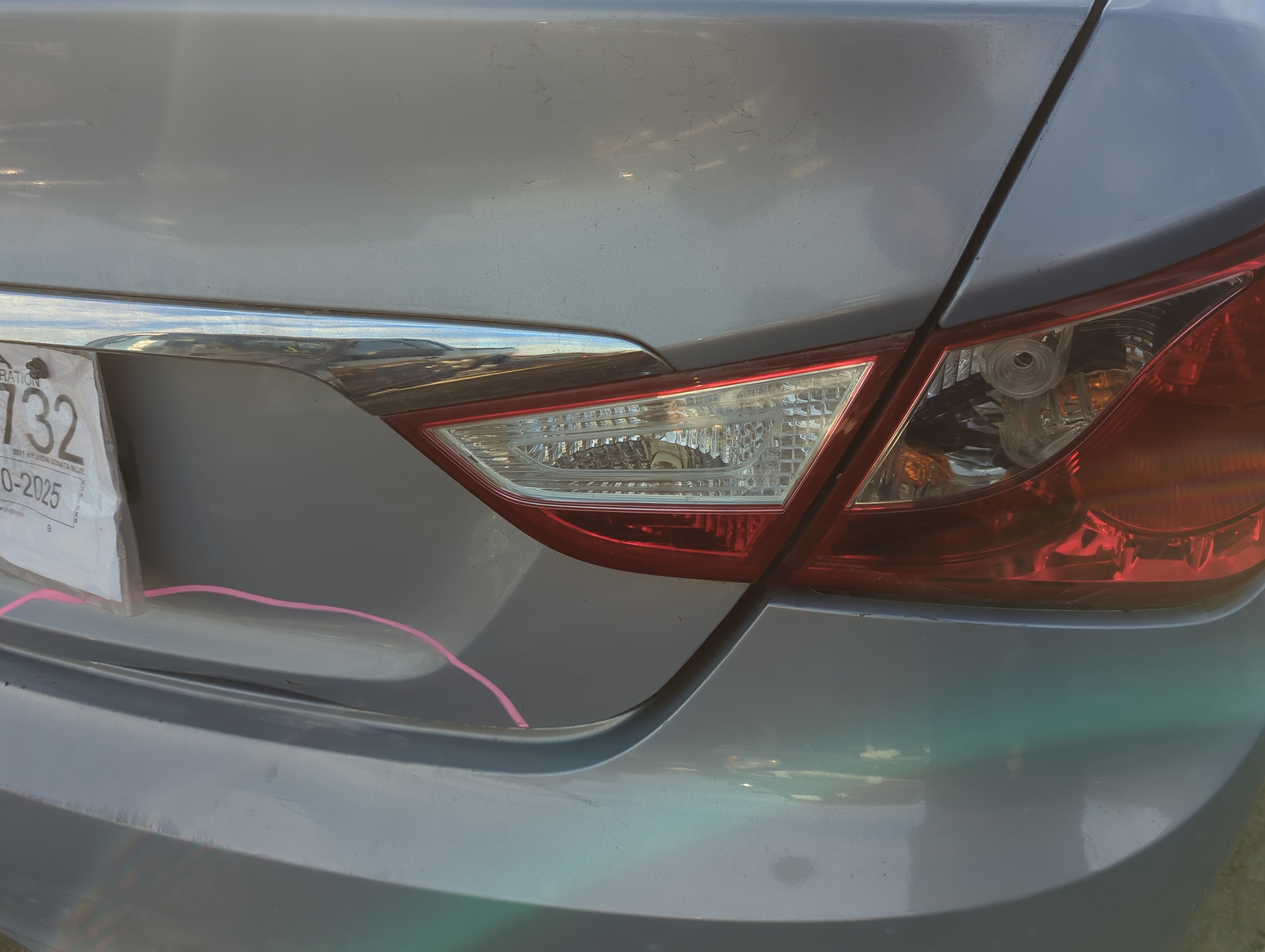 Picture of Tail Lights 2011 HYUNDAI SONATA
